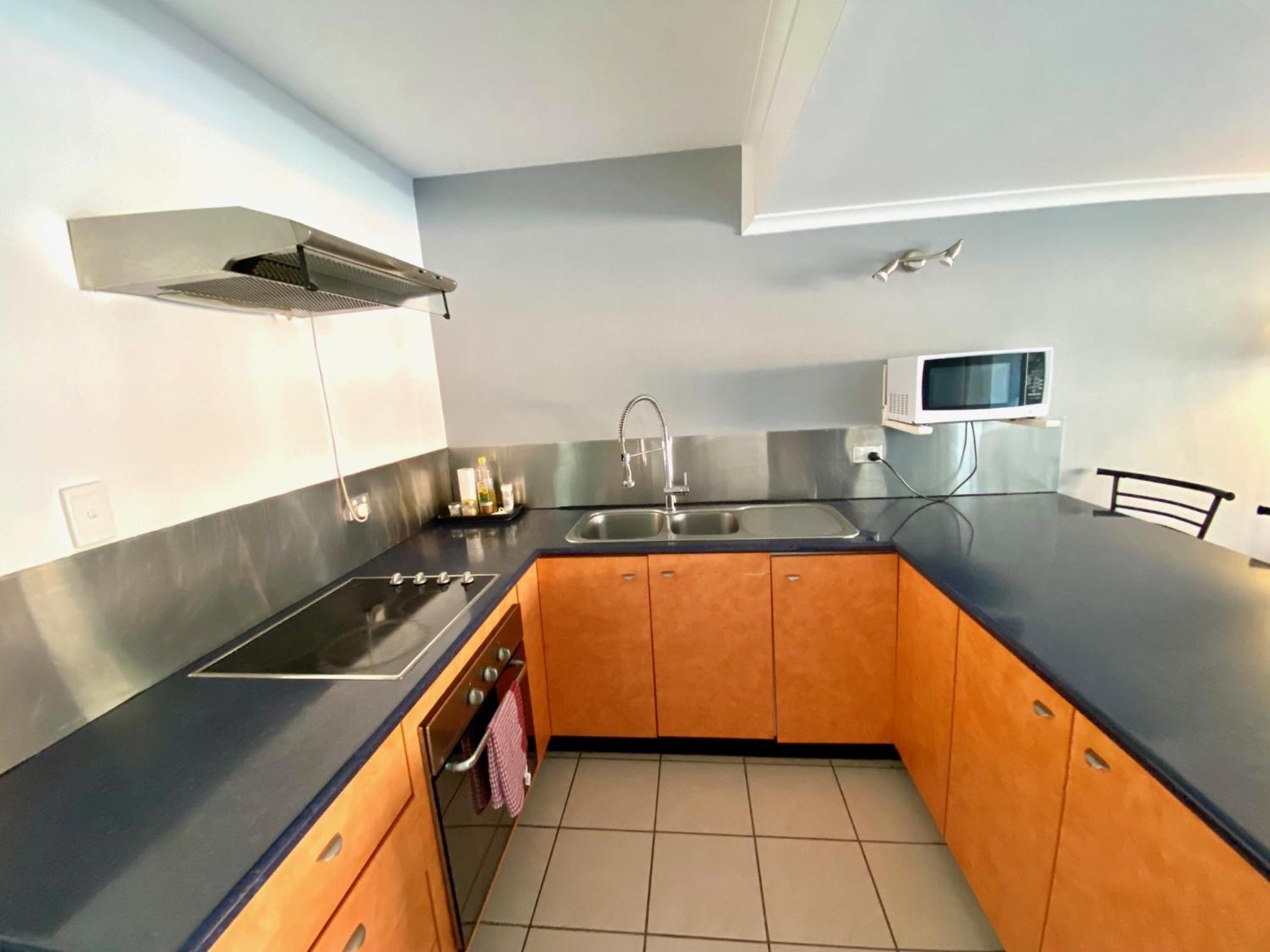 Superior Two-Bedroom Apartment - Photo 4