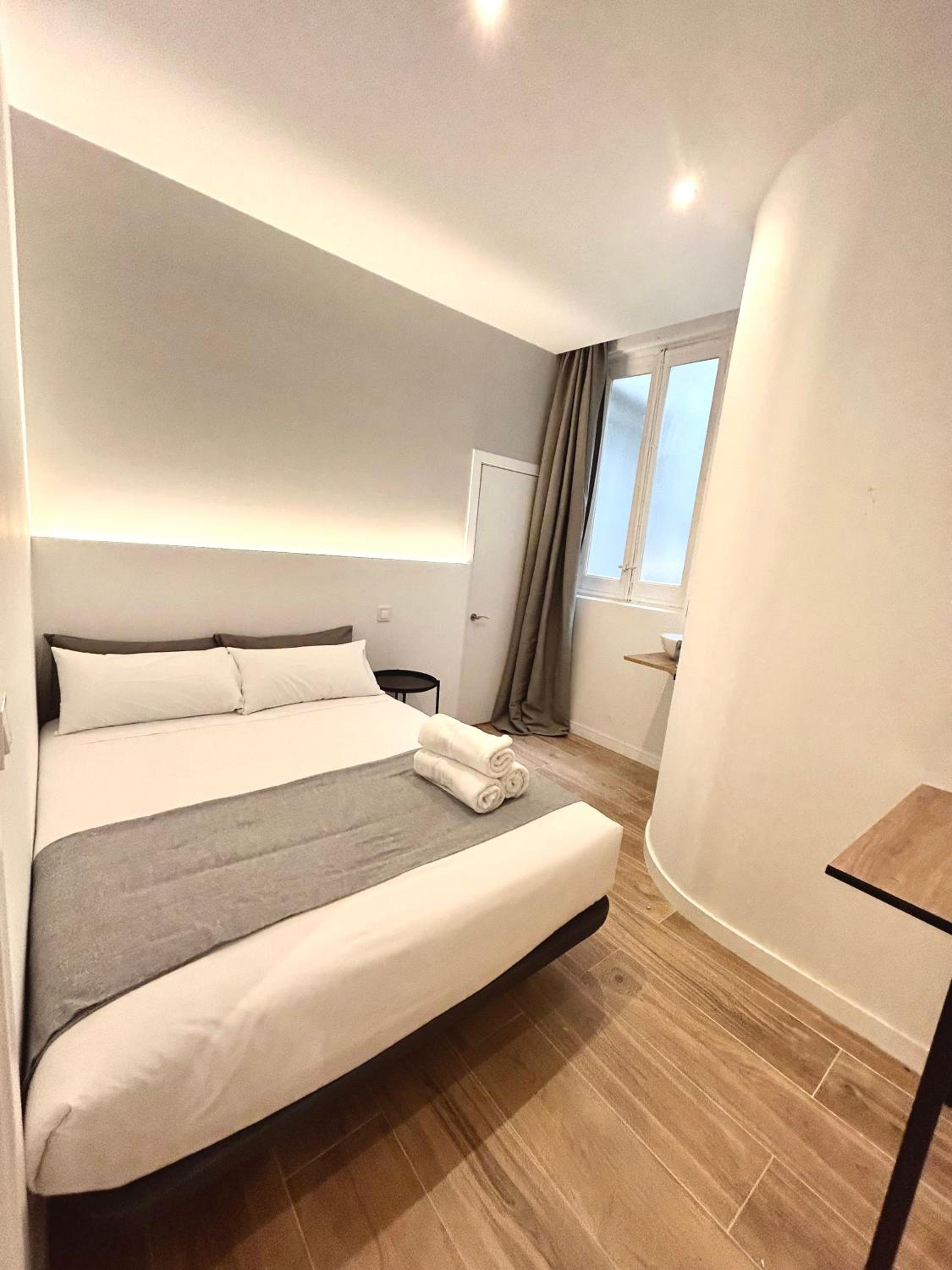 Double Room With Private Bathroom photo 2