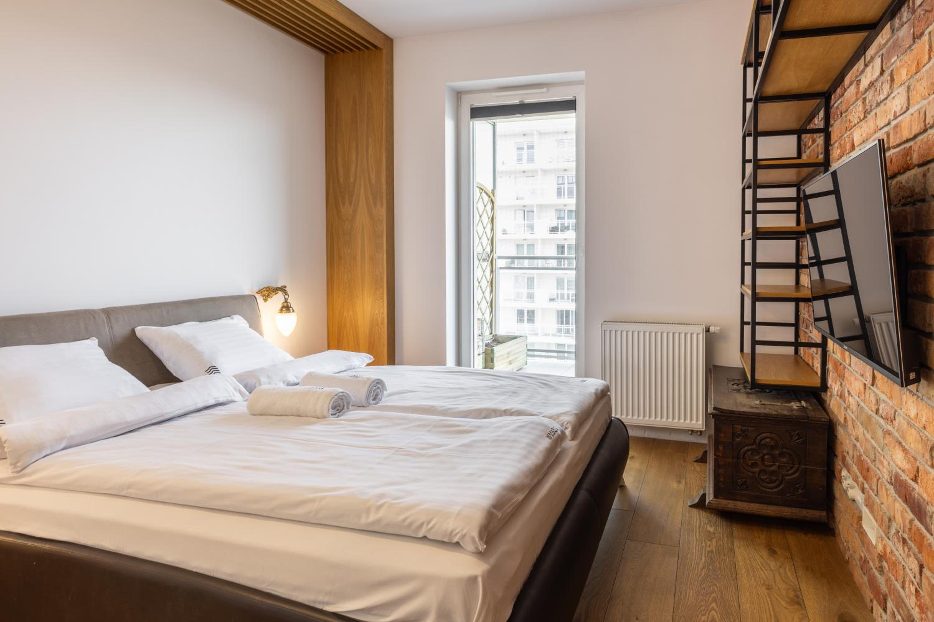 Deluxe Two-Bedroom Apartment With Sea View
