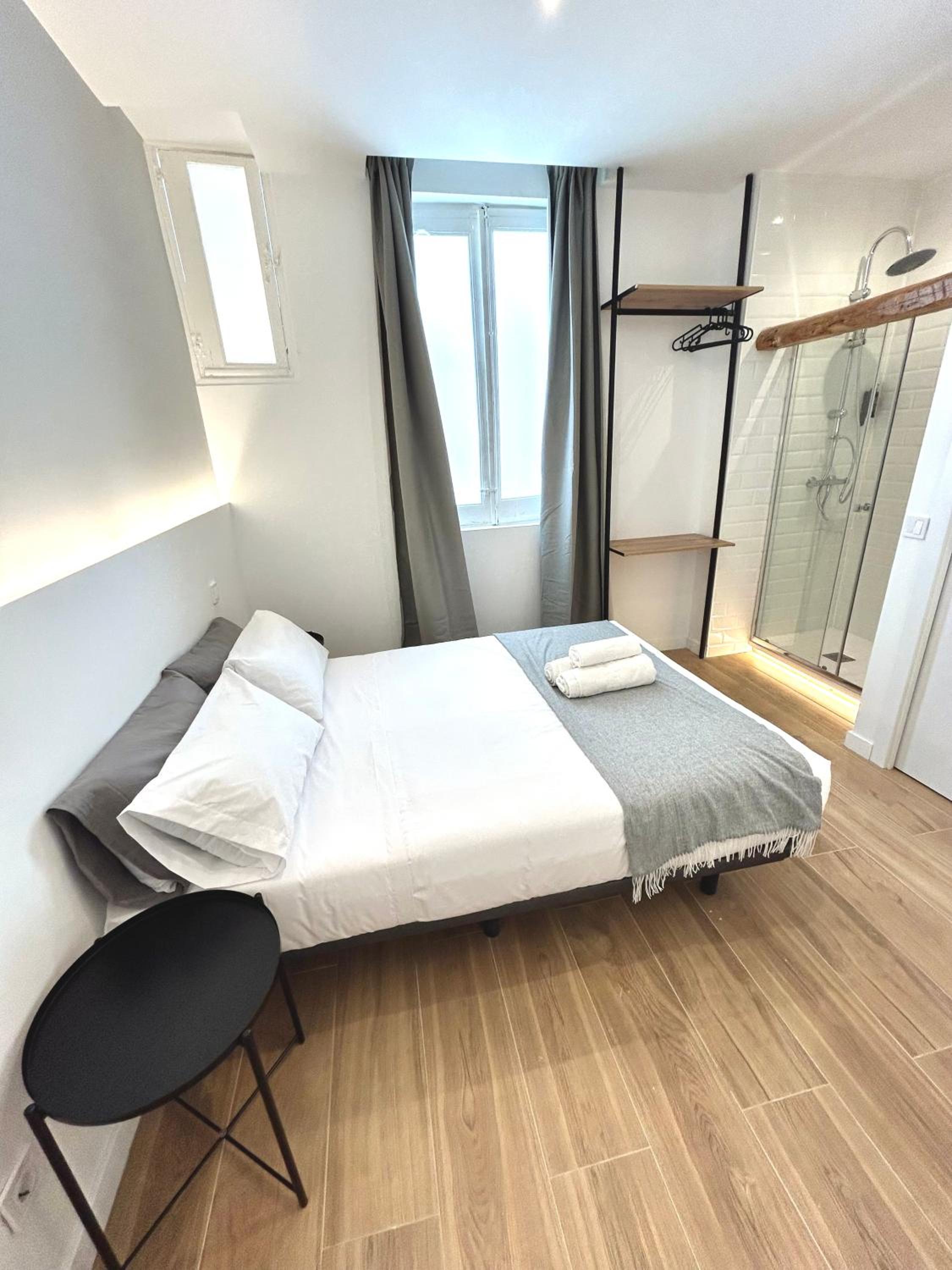 Habitación Doble con Baño Privado
