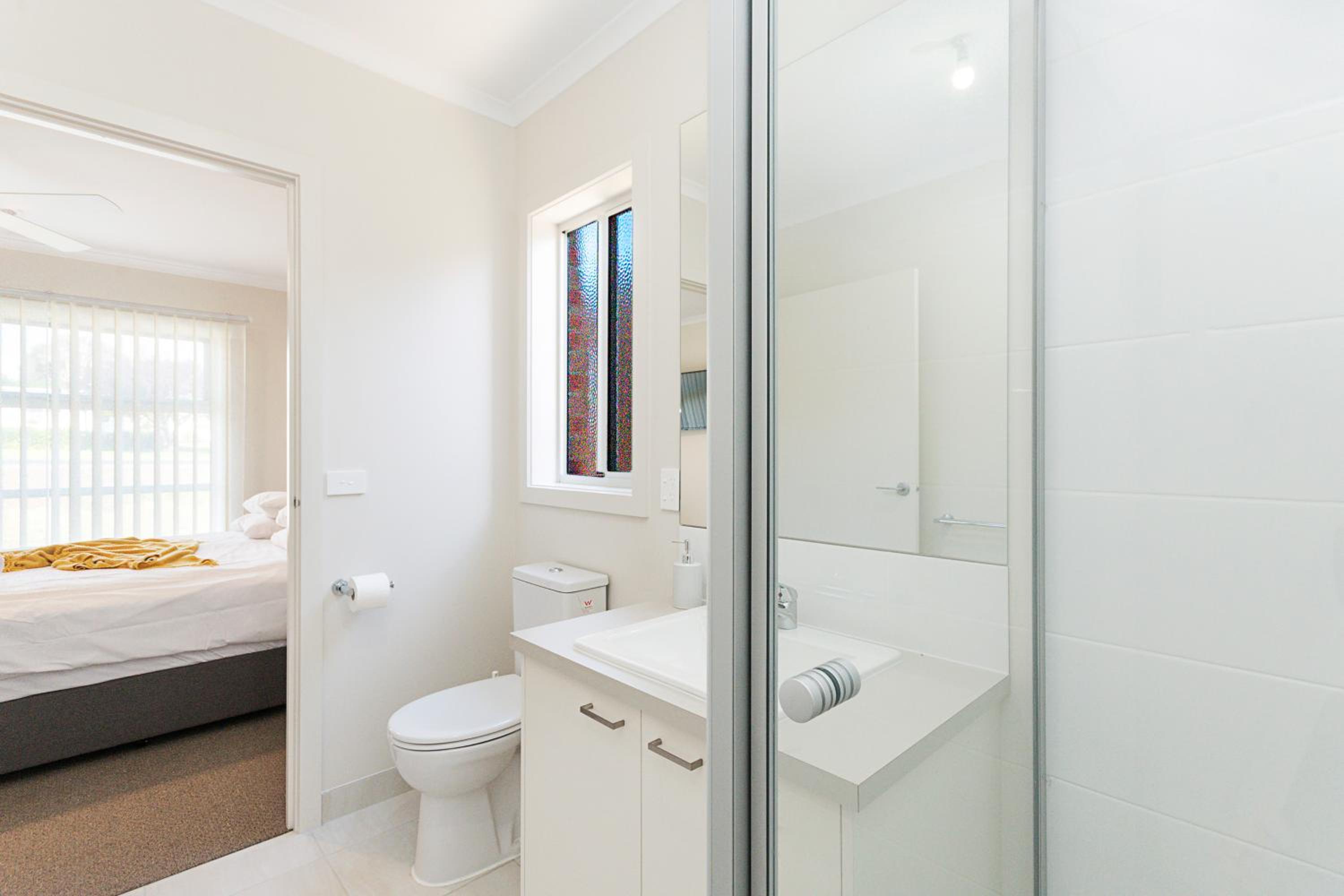 Double Room with Private Bathroom photo 3