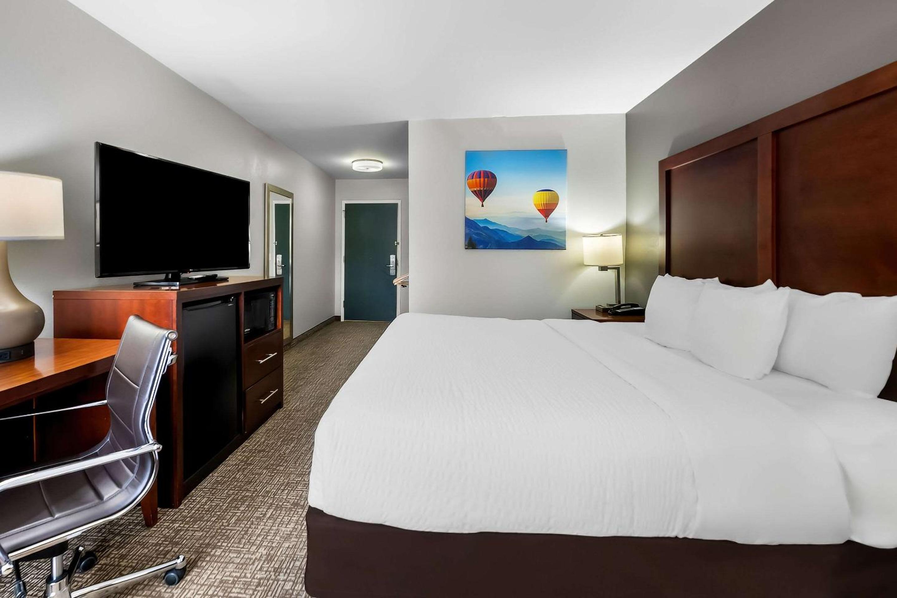 King Room - Disability Access/Non-Smoking - Photo 1