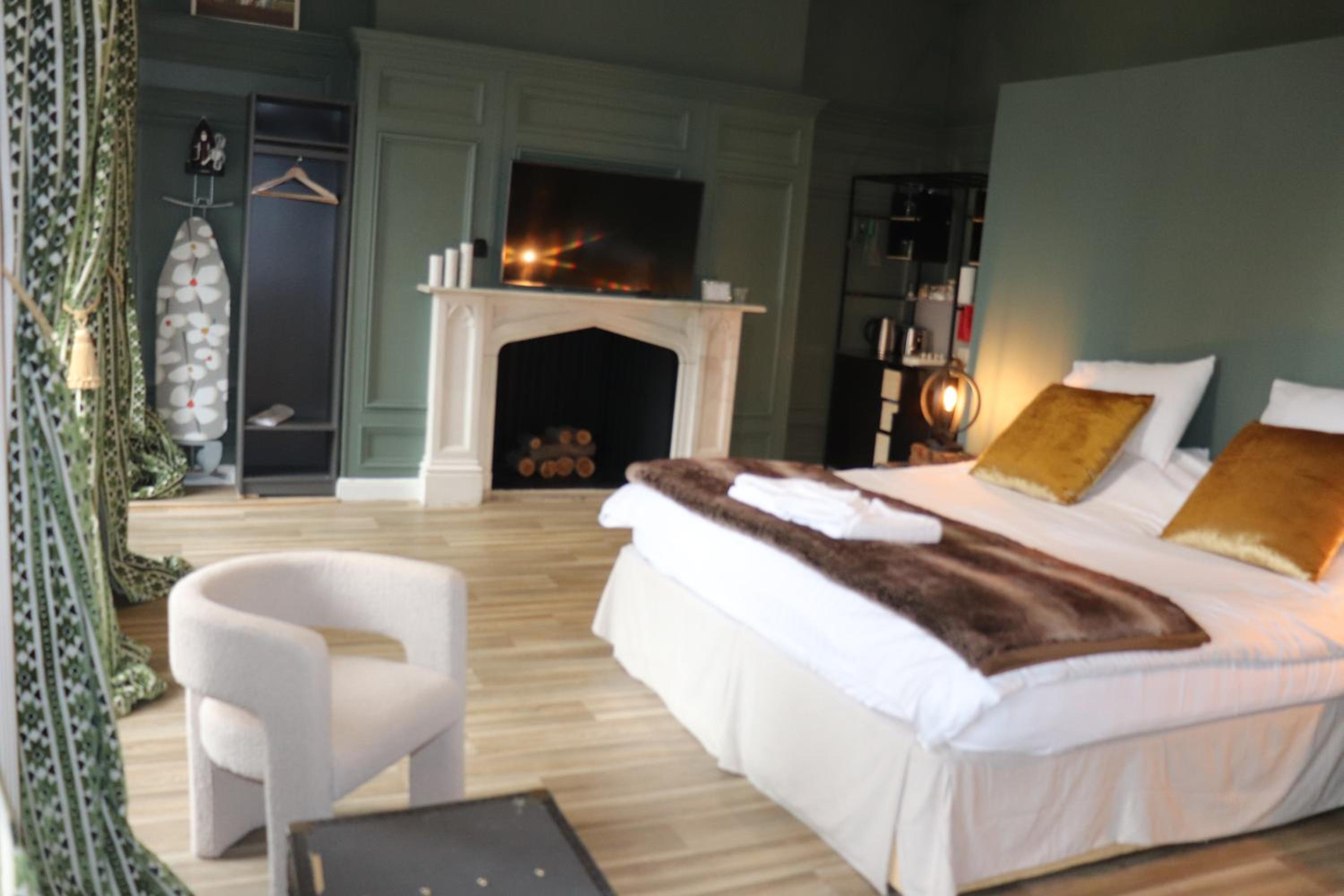 Deluxe Double Room with Balcony