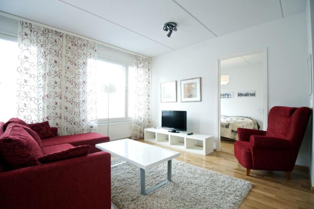 One-Bedroom Apartment photo 1
