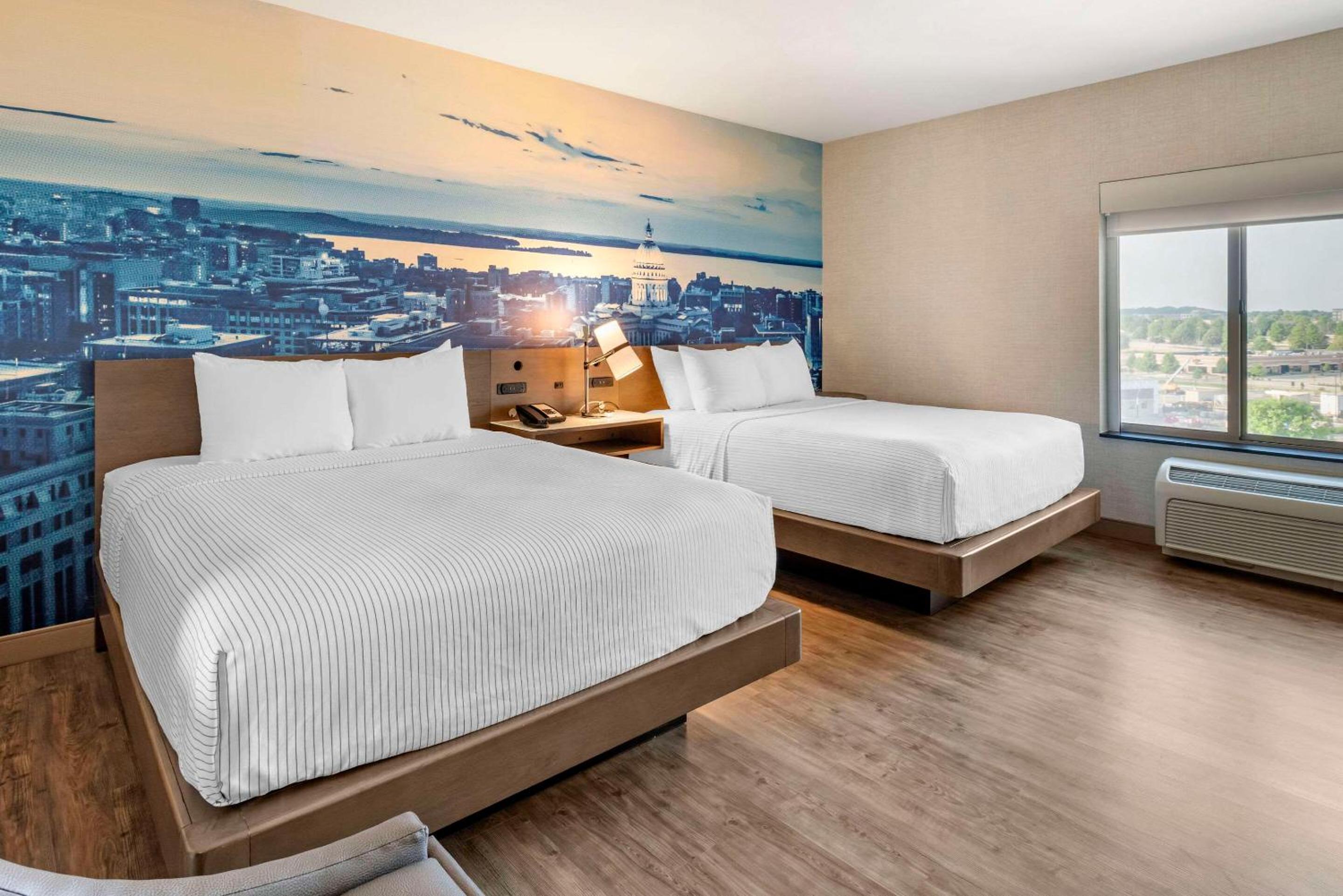 Suite with Two Queen Beds - Accessible/Non-Smoking - Photo 1