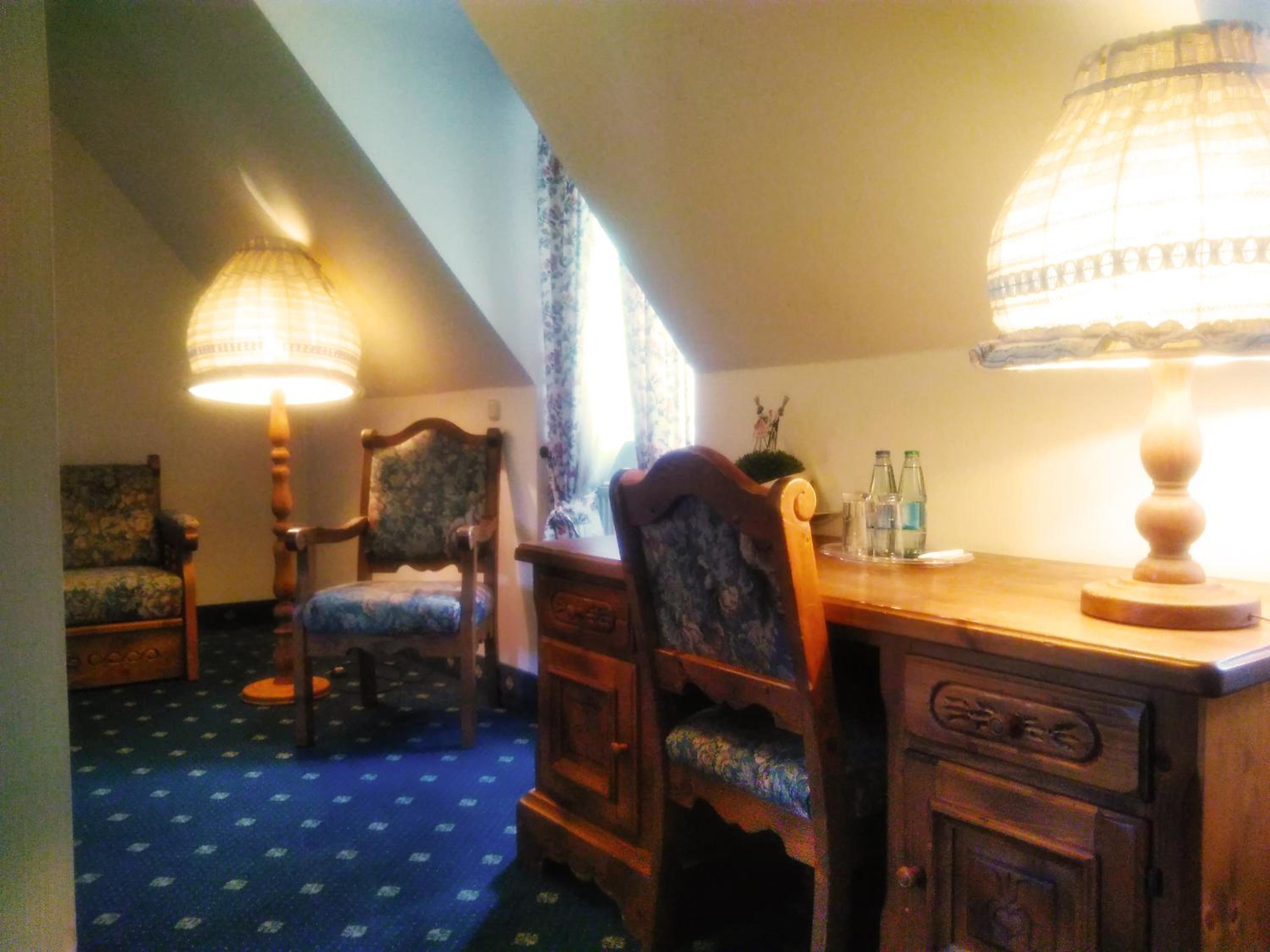 Honeymoon Suite