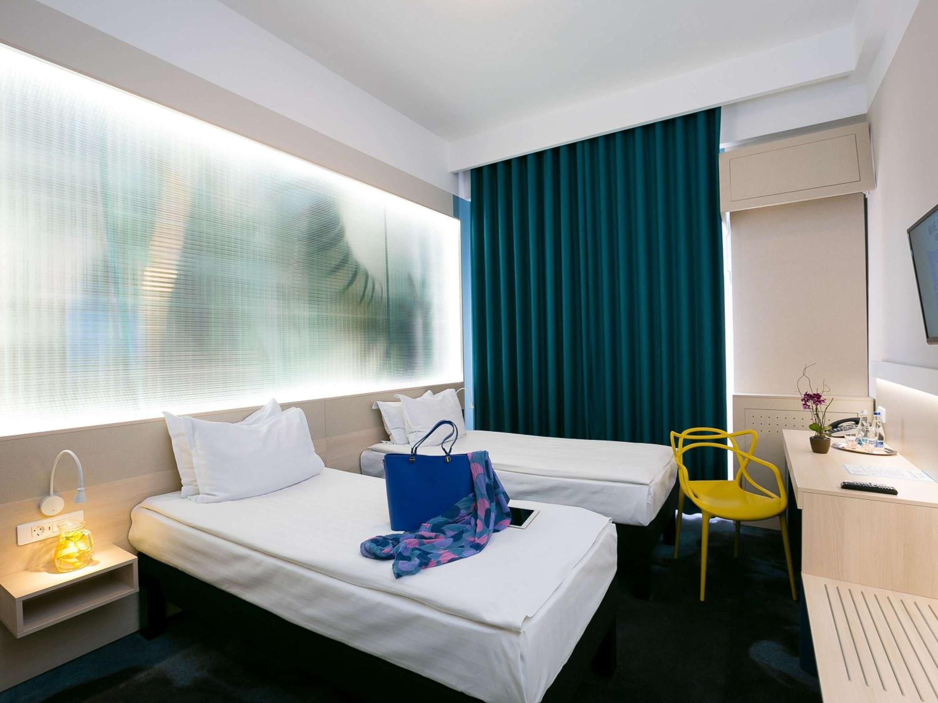 Standard Twin Room photo 3