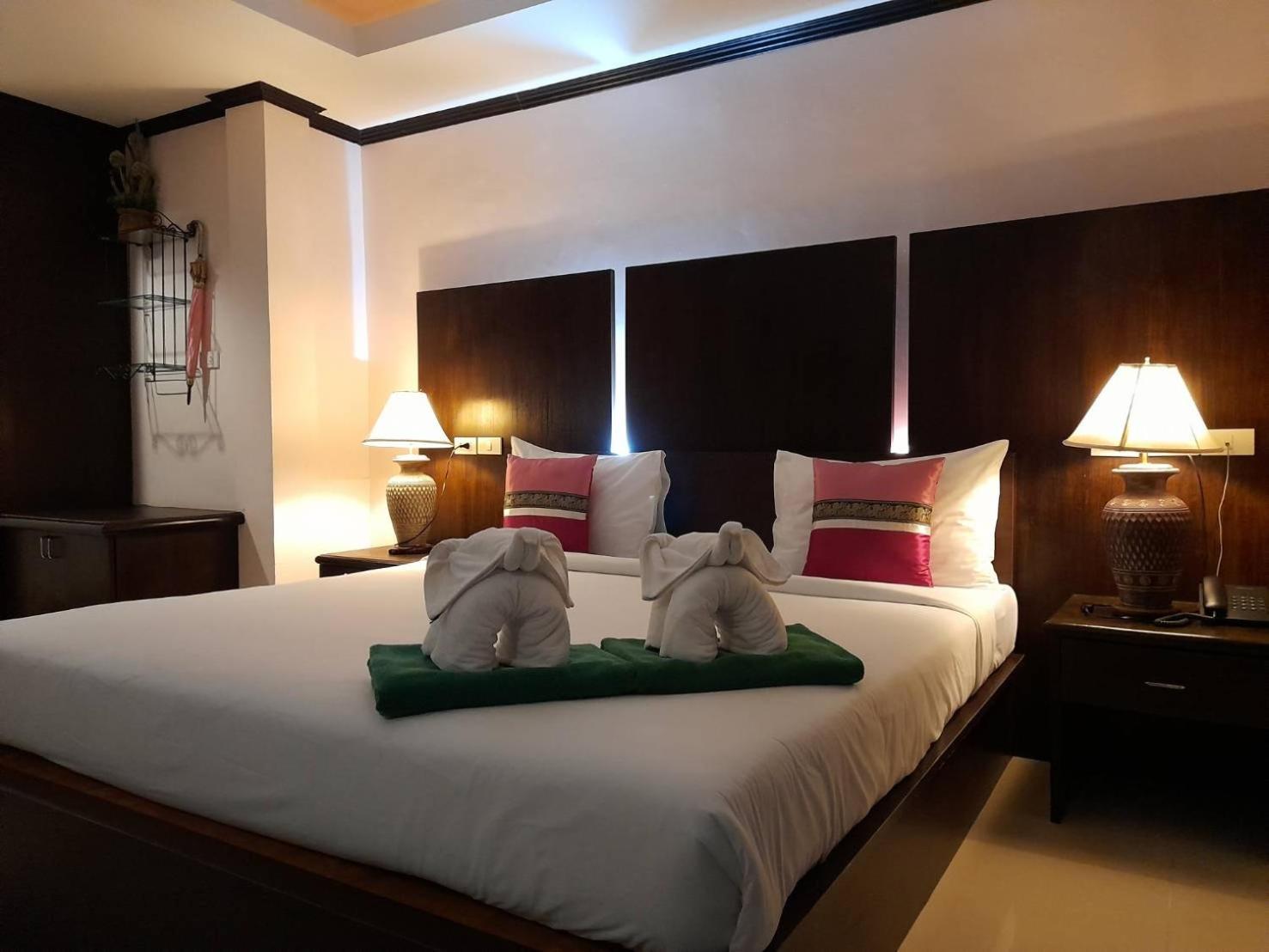 Deluxe Double Room photo 3
