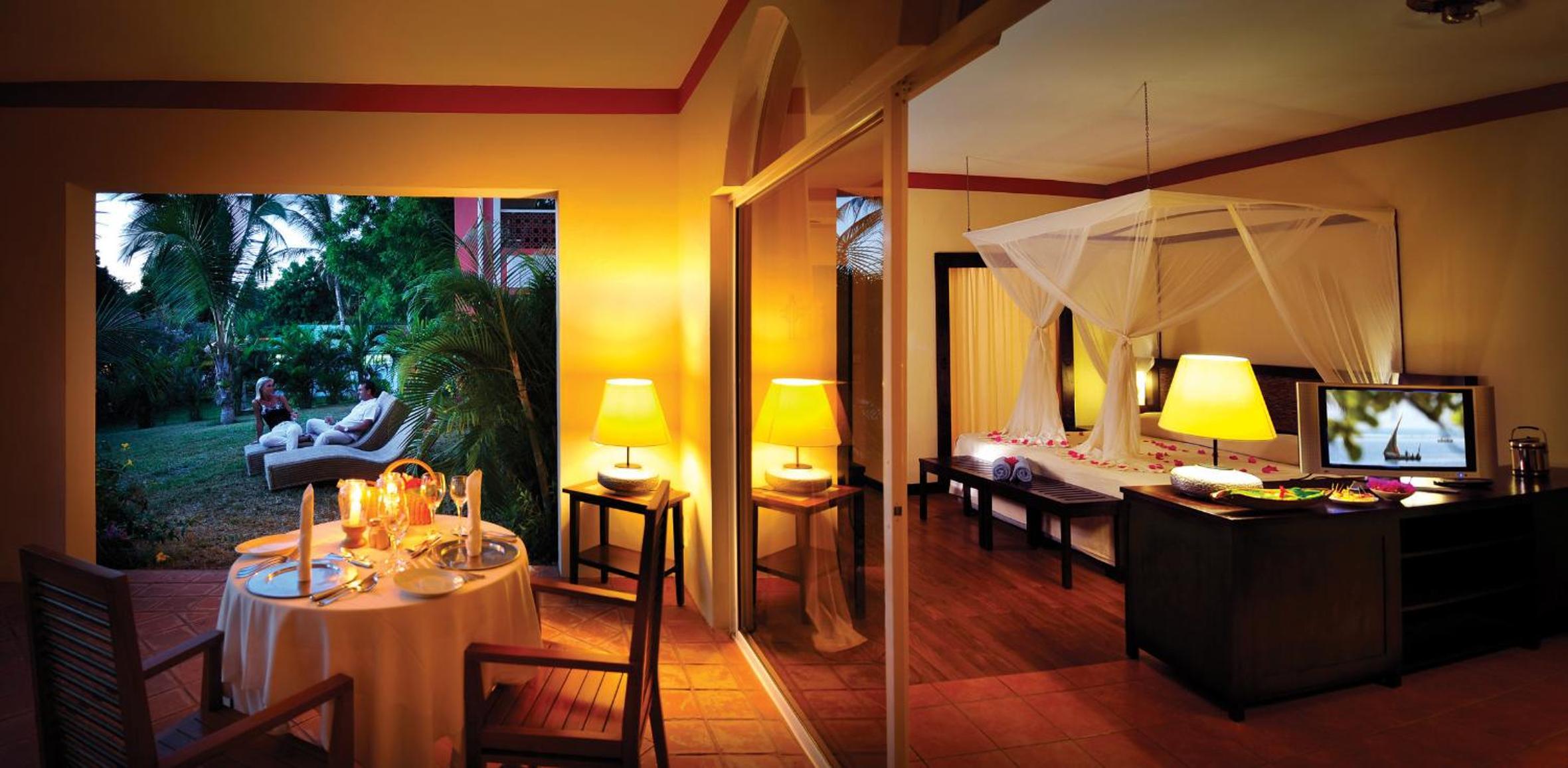 Junior Suite with Private Pool photo 2