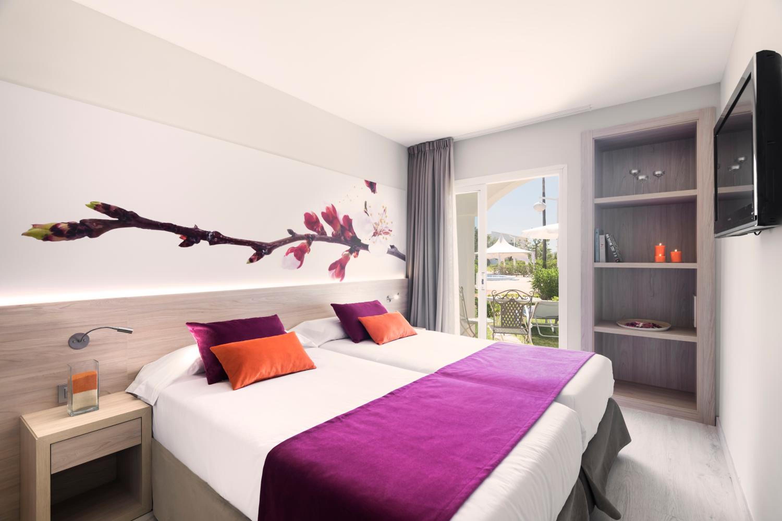 Premium Double Room with Private Garden - Photo 3