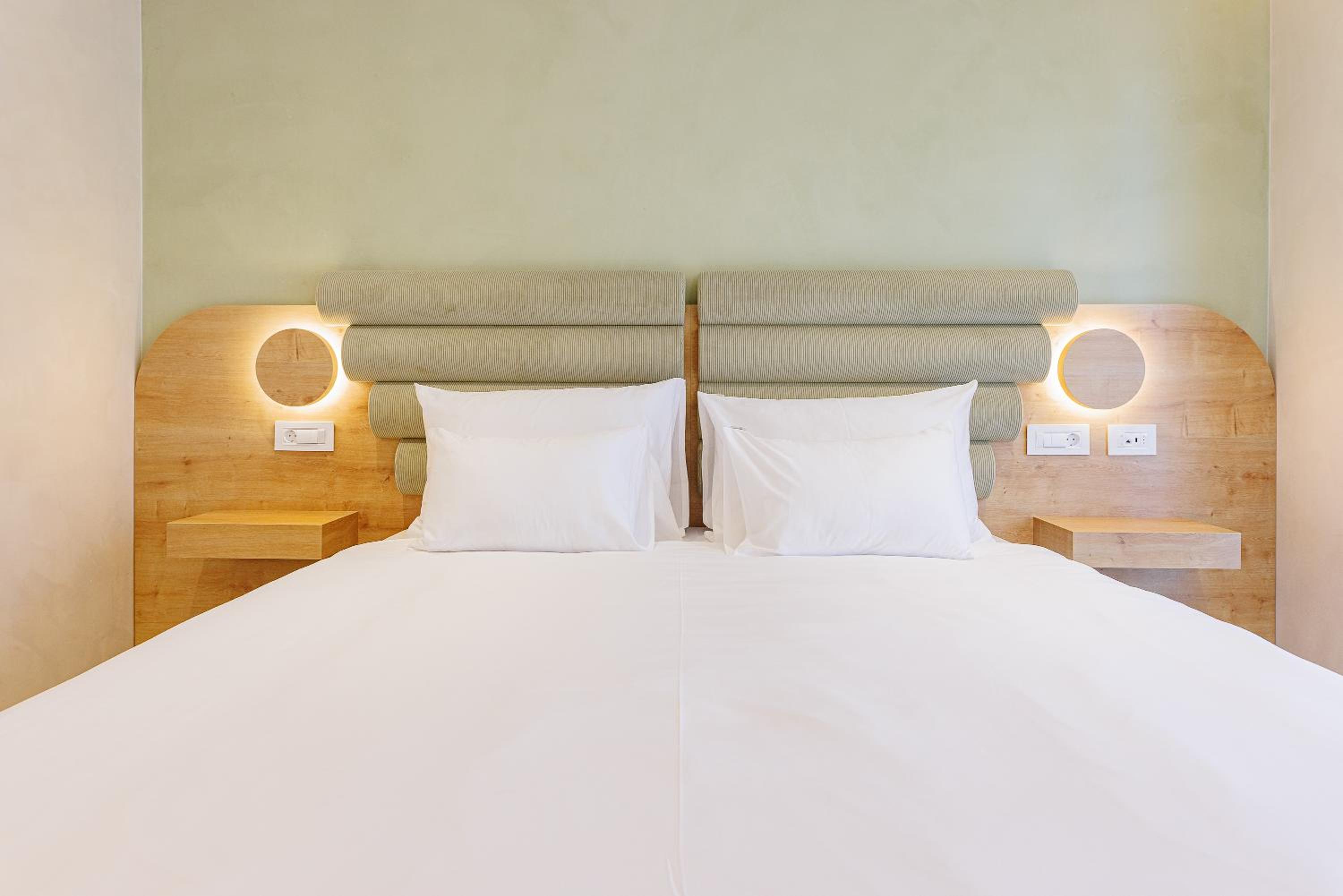 Deluxe Double Room With Complimentary Spa Access photo 1