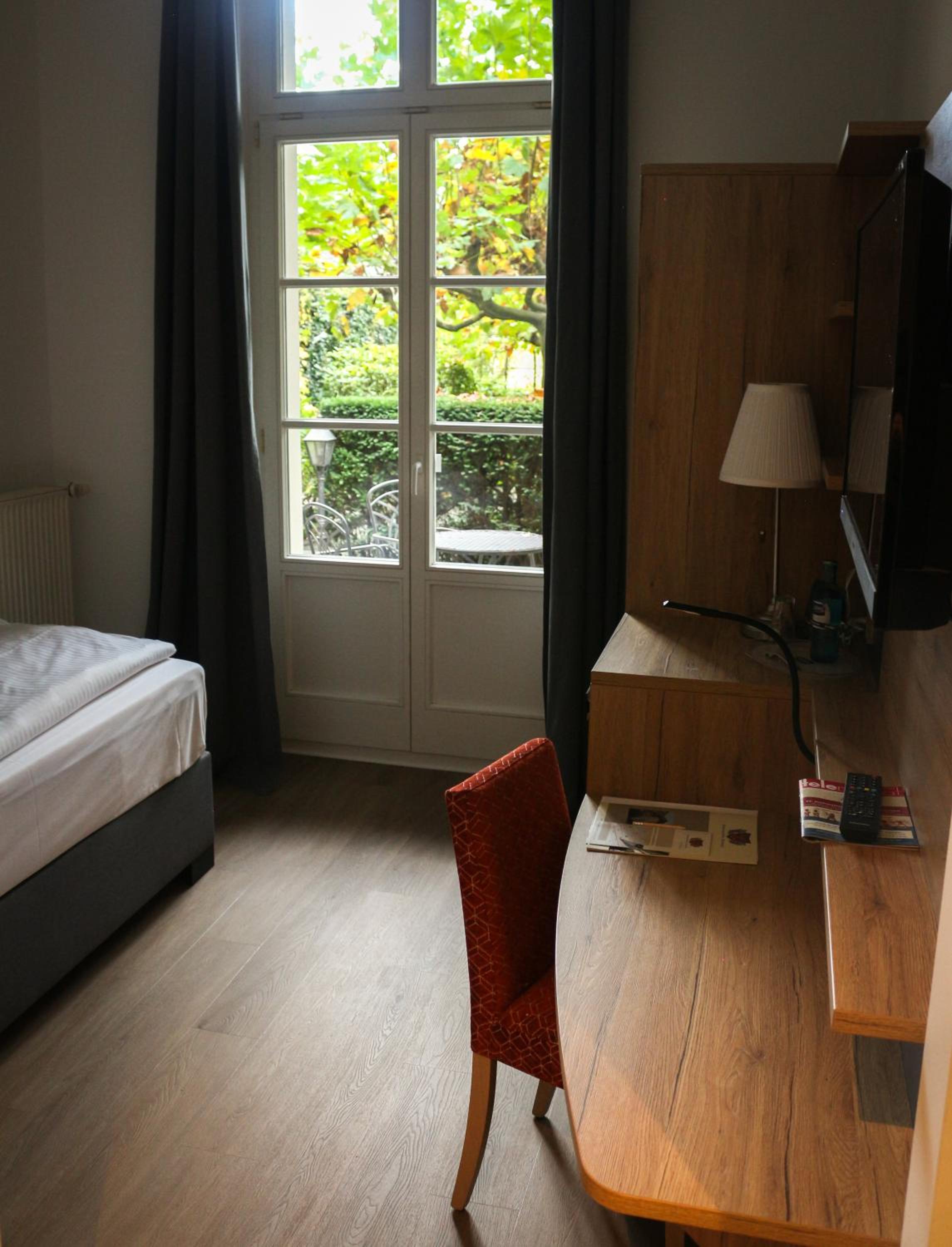Single Room with Terrace photo 2