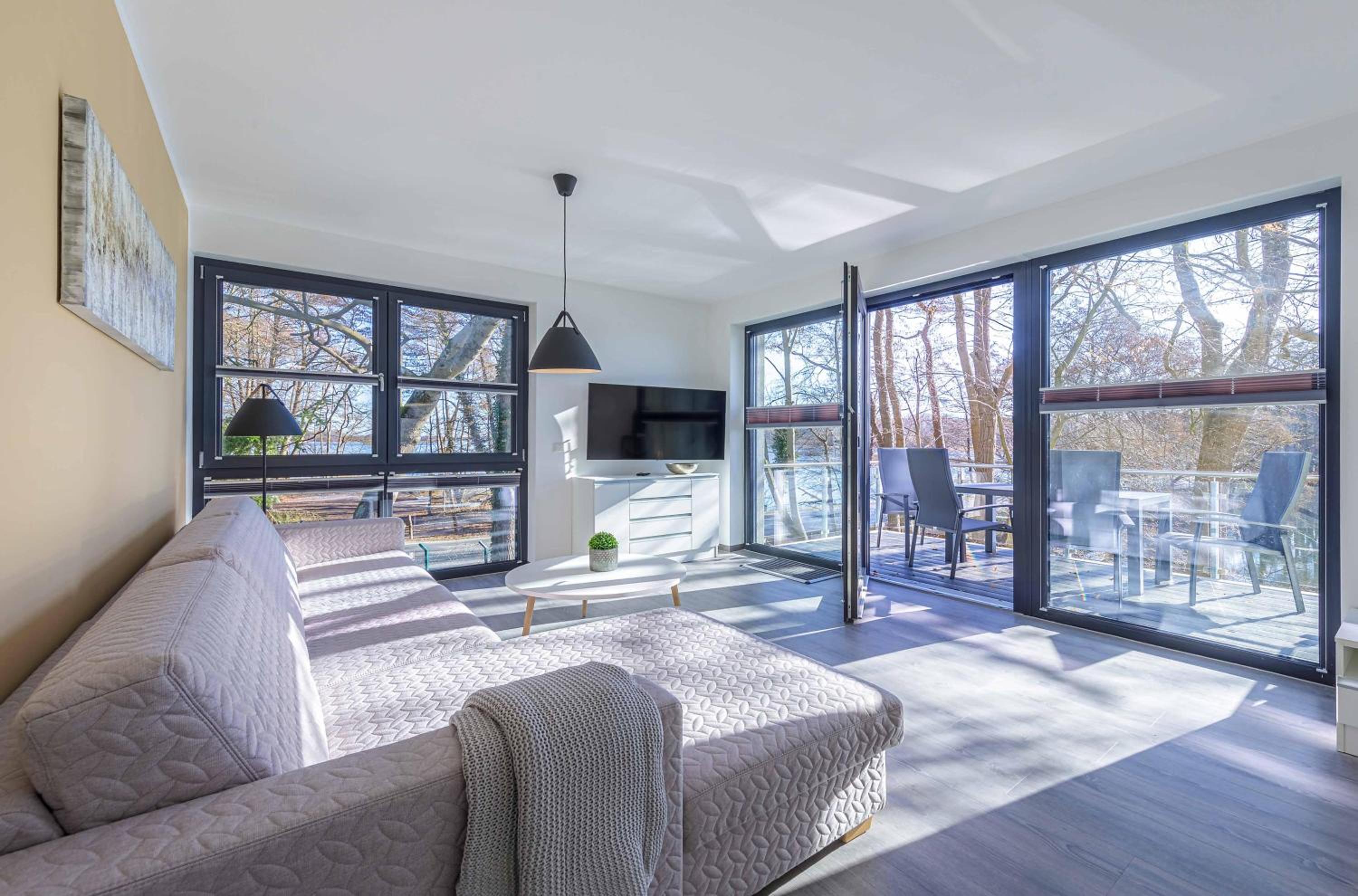 Apartment with Lake View photo 1