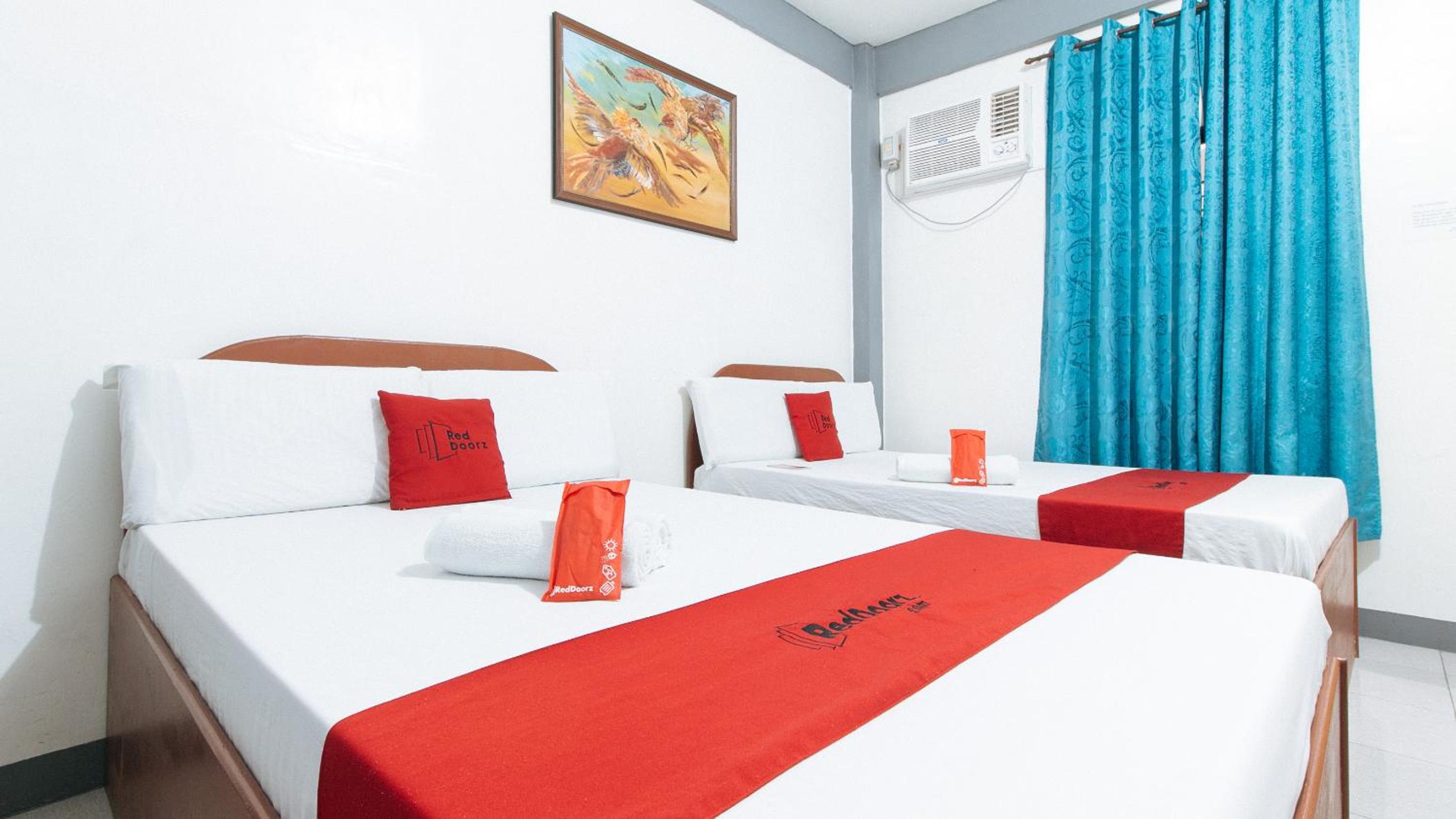 Twin Room - Photo 9
