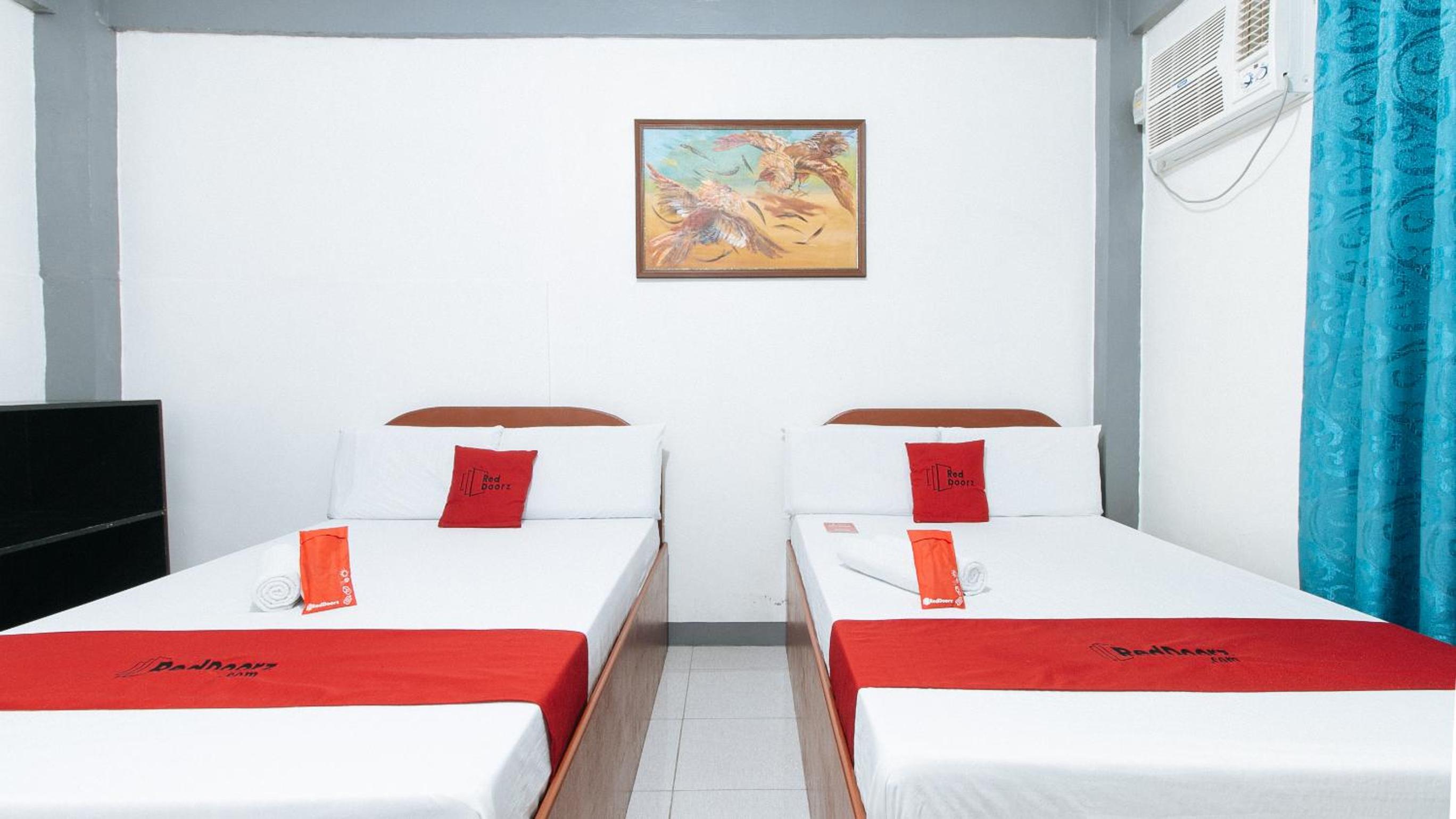 Twin Room - Photo 1