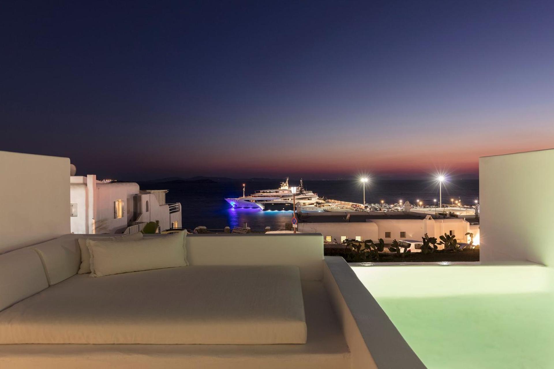 Honeymoon Suite with outdoor Jet Tub Sea View - Photo 2
