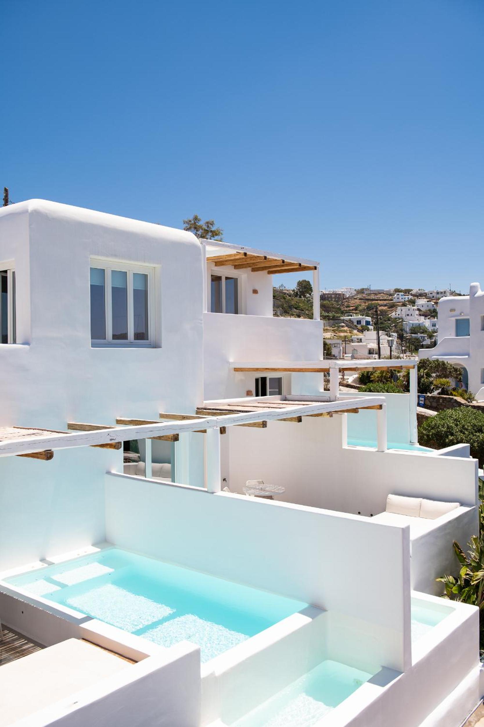 Honeymoon Suite with outdoor Jet Tub Sea View - Photo 9