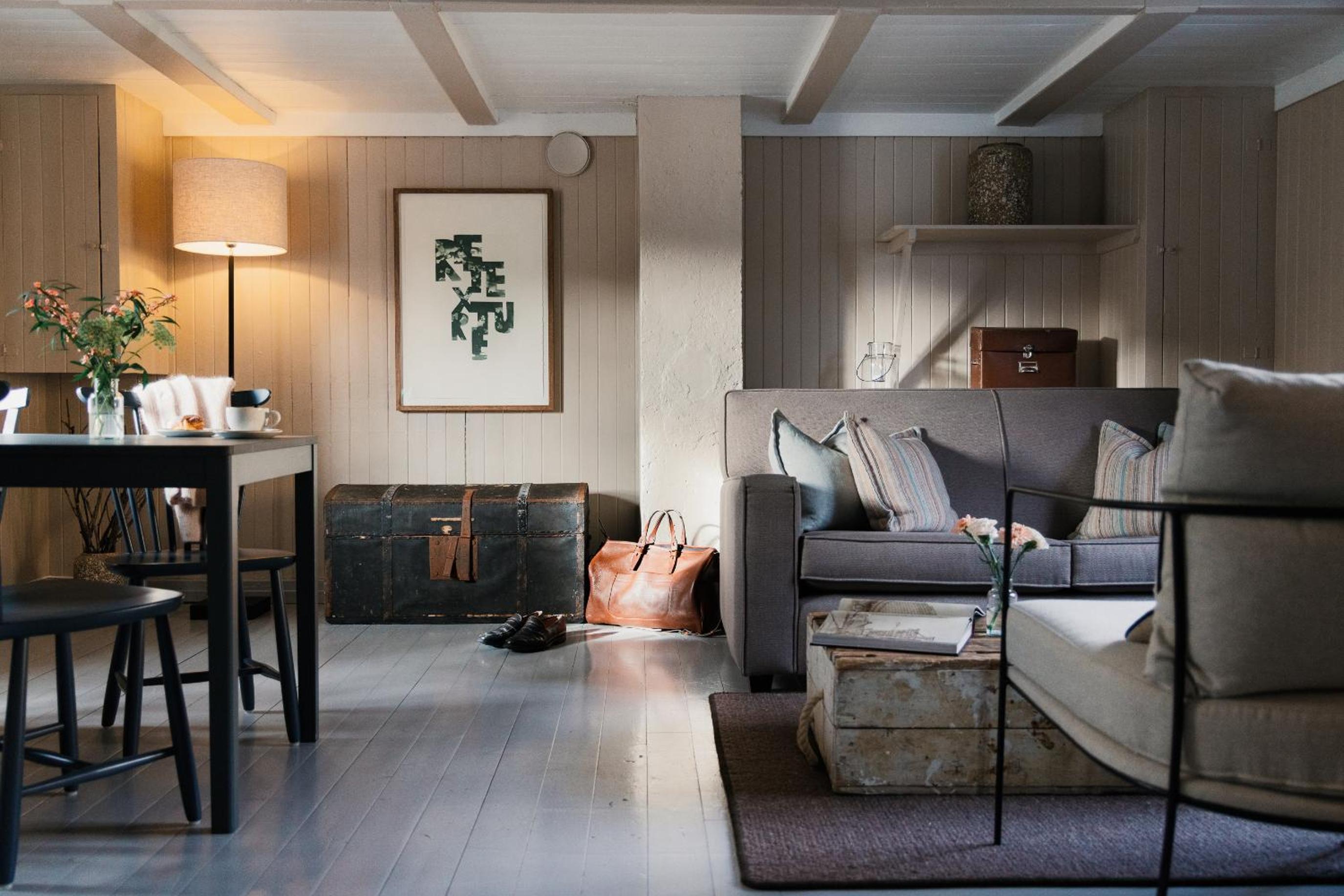 Harbor Cabin Suite photo 1