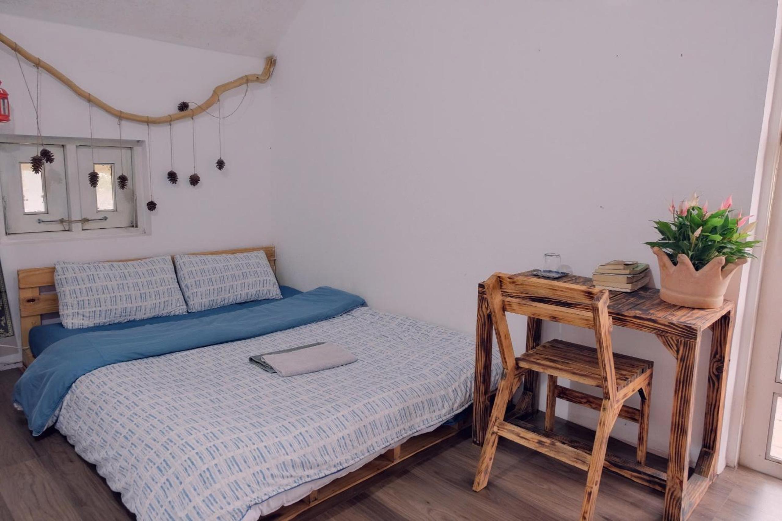 Queen Room with Balcony photo 1
