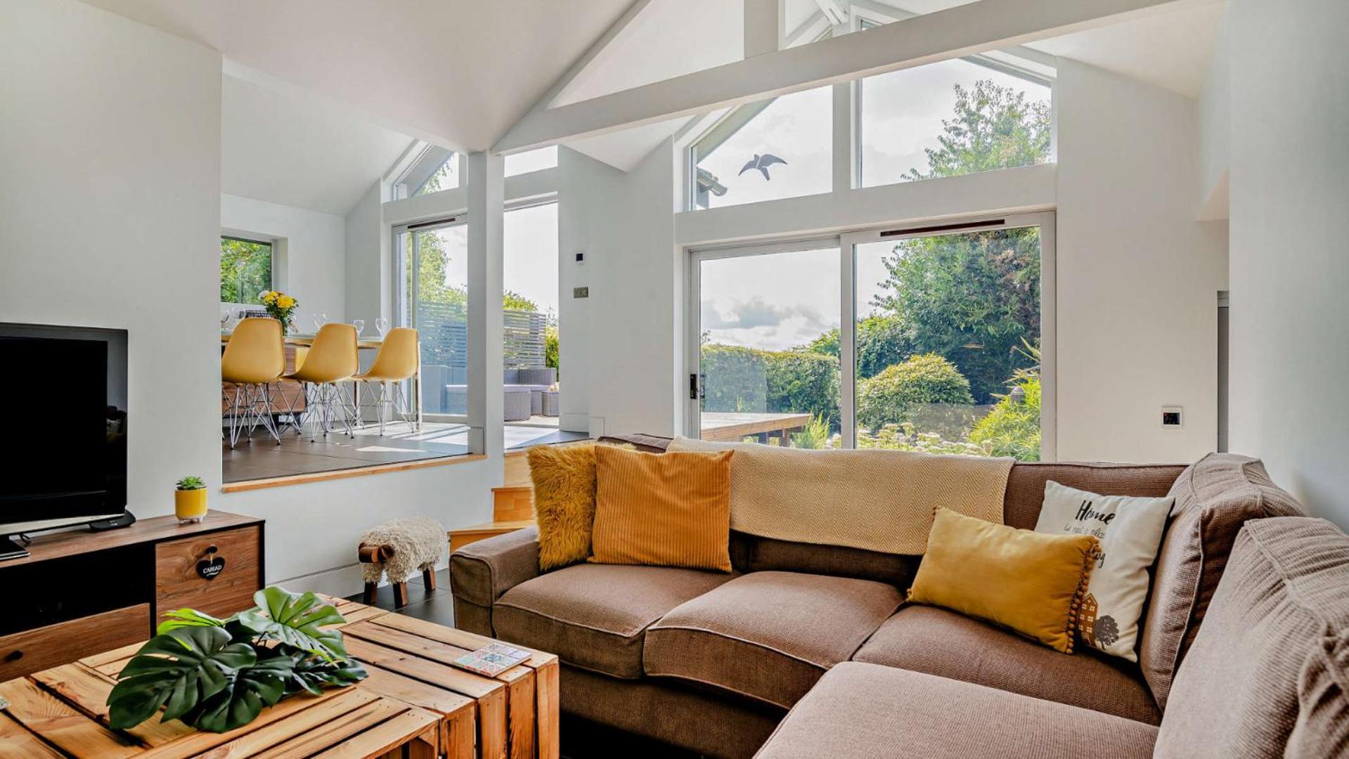 Three-Bedroom House photo 1