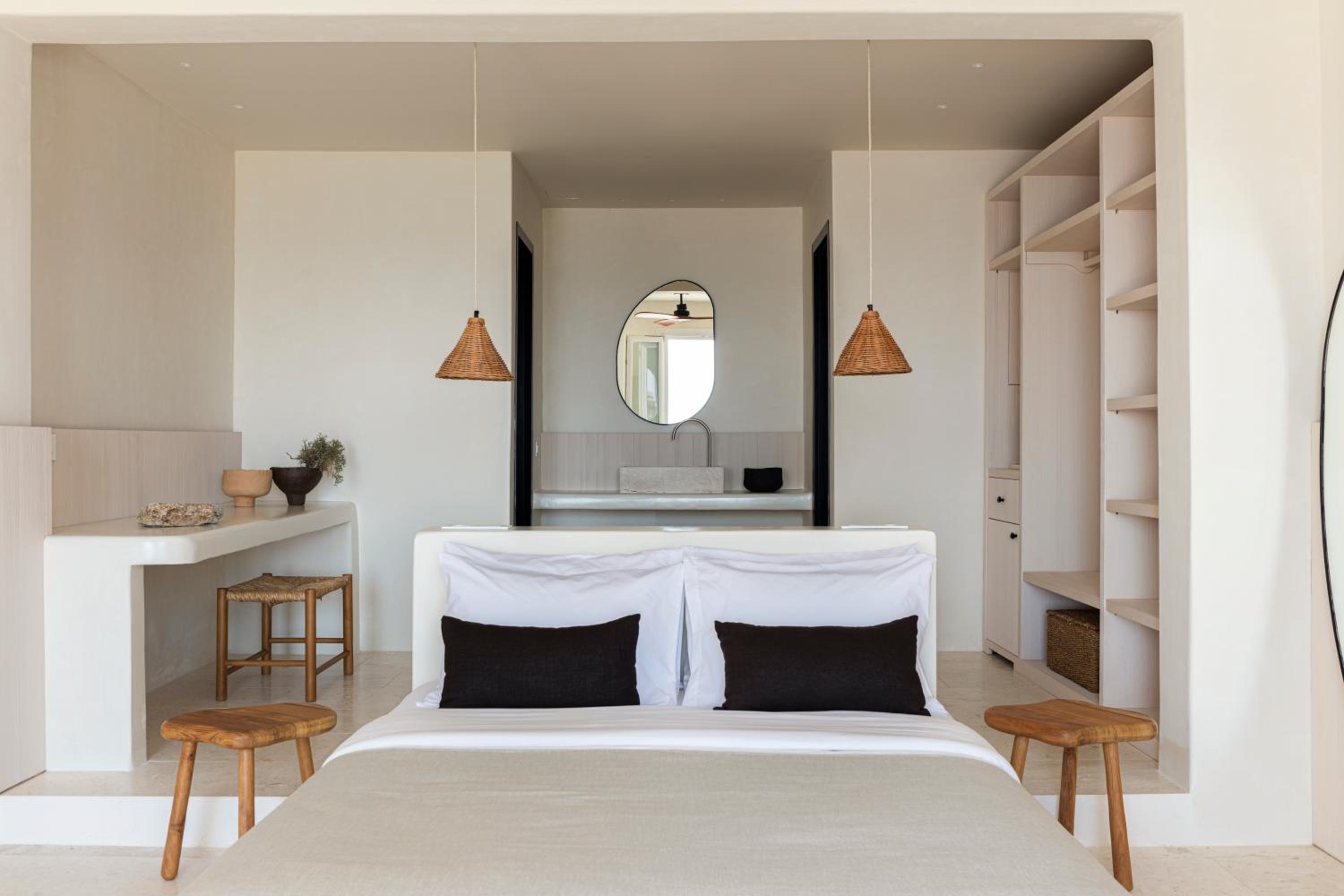 Honeymoon Suite with outdoor Jet Tub Sea View - Photo 4