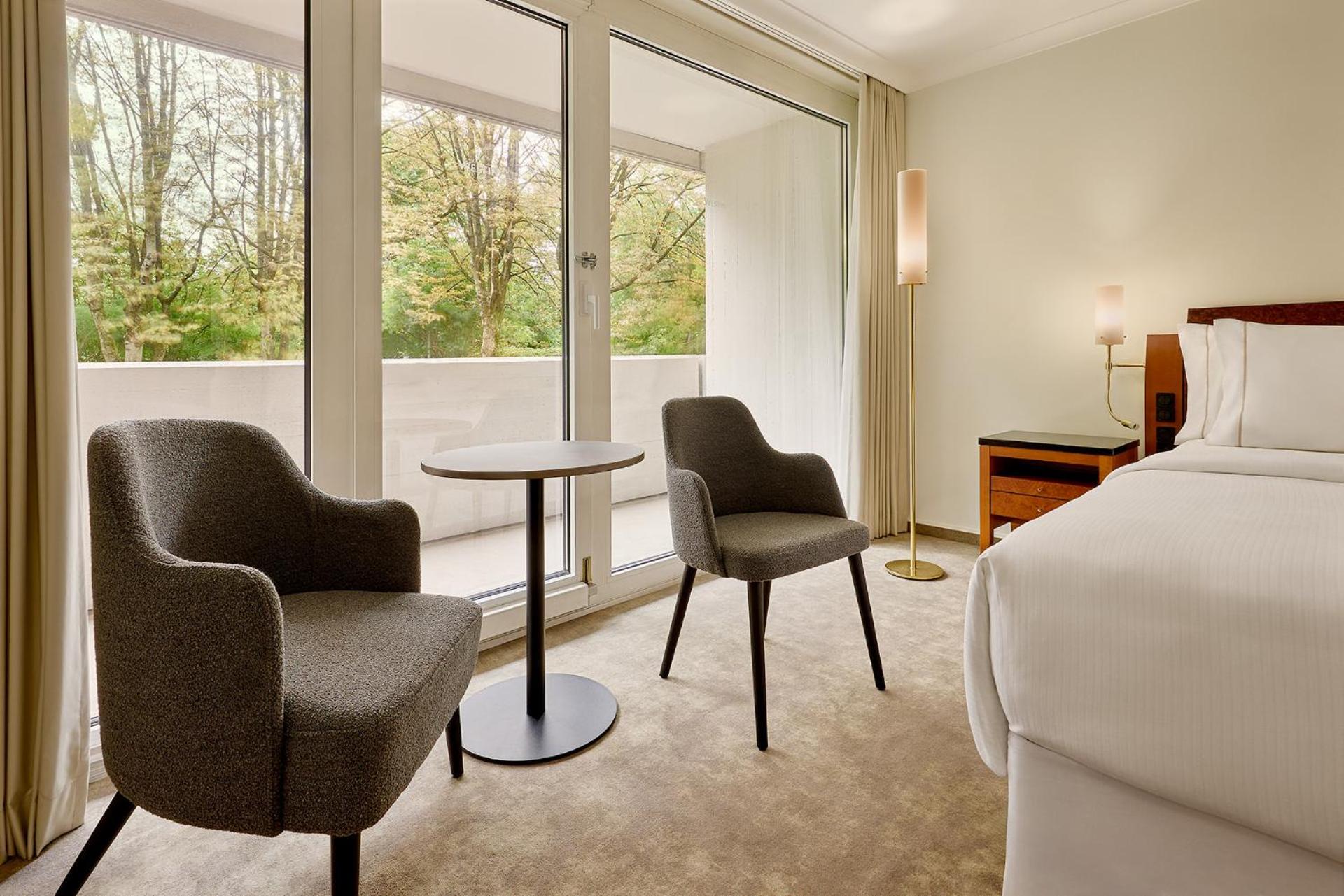 Urban Garden Twin Room with Two Single Beds and Balcony photo 3
