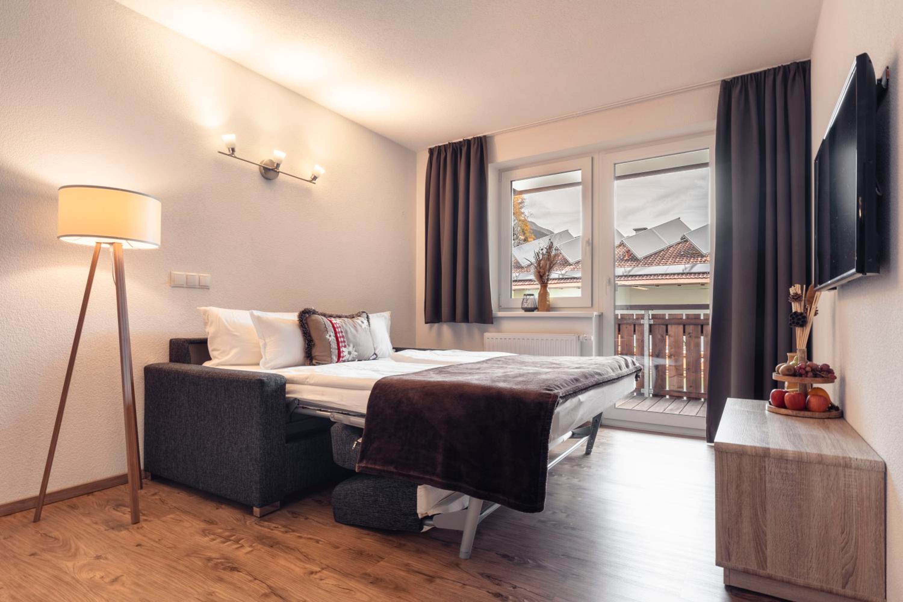 Deluxe Apartment with Balcony photo 1