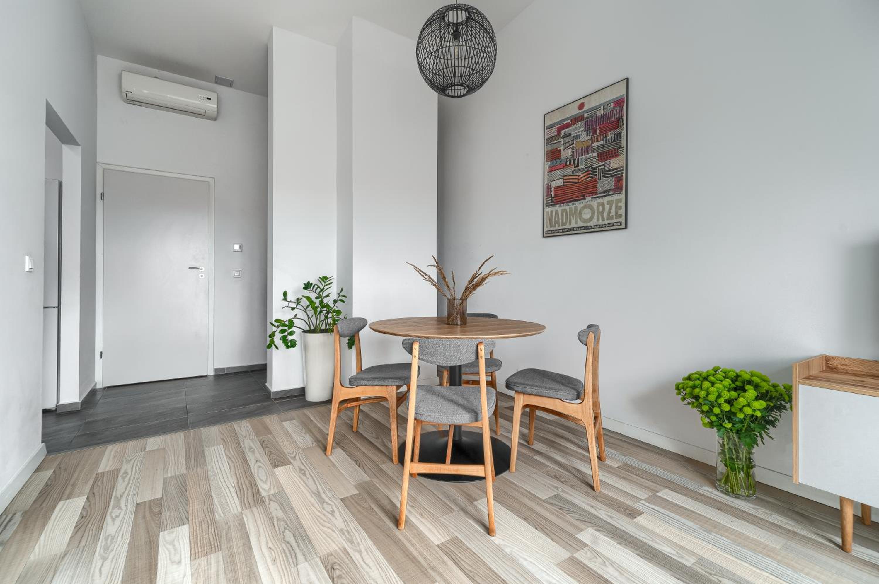 Apartment - Photo 11