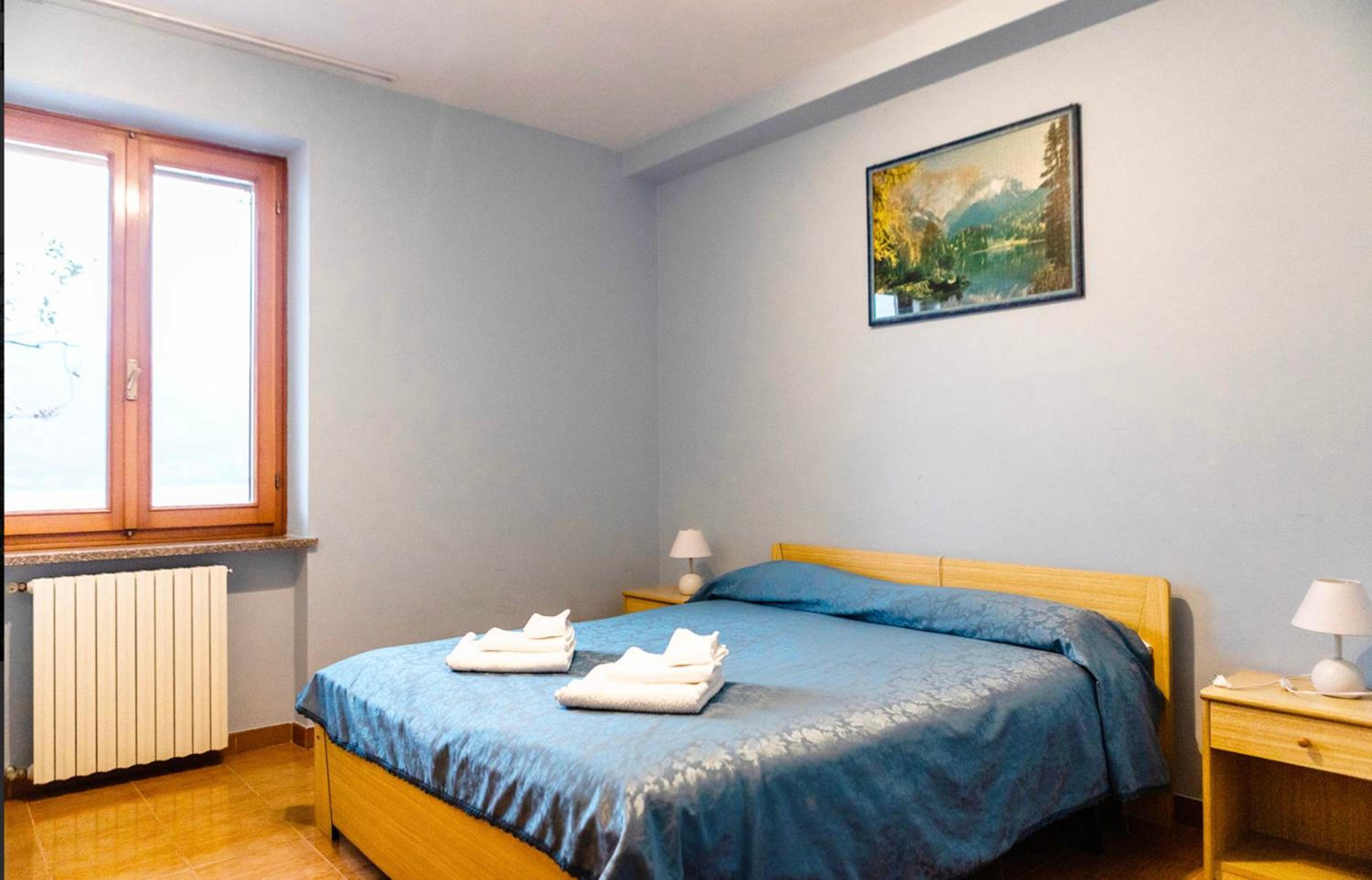 Two-Bedroom Deluxe Apartment with Garden View