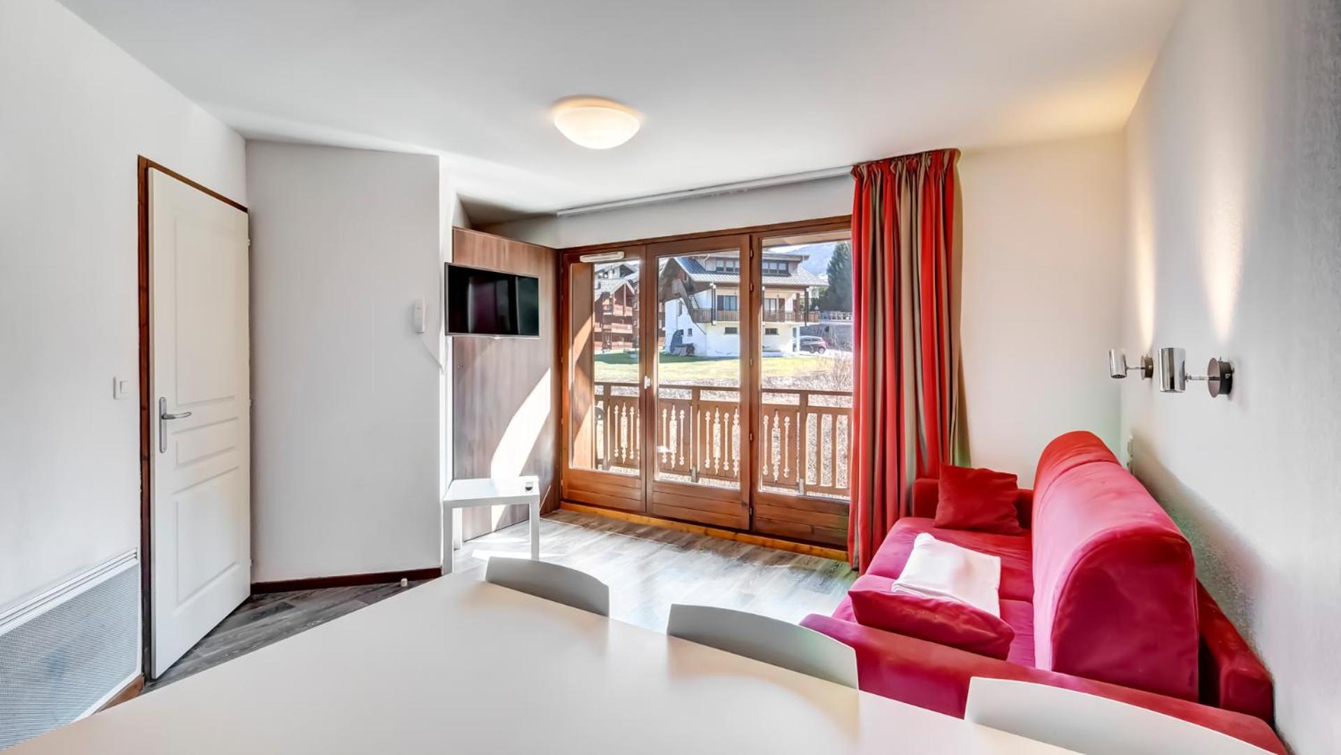 1 Bedroom Apartment with sleeping area for 6 people photo 1
