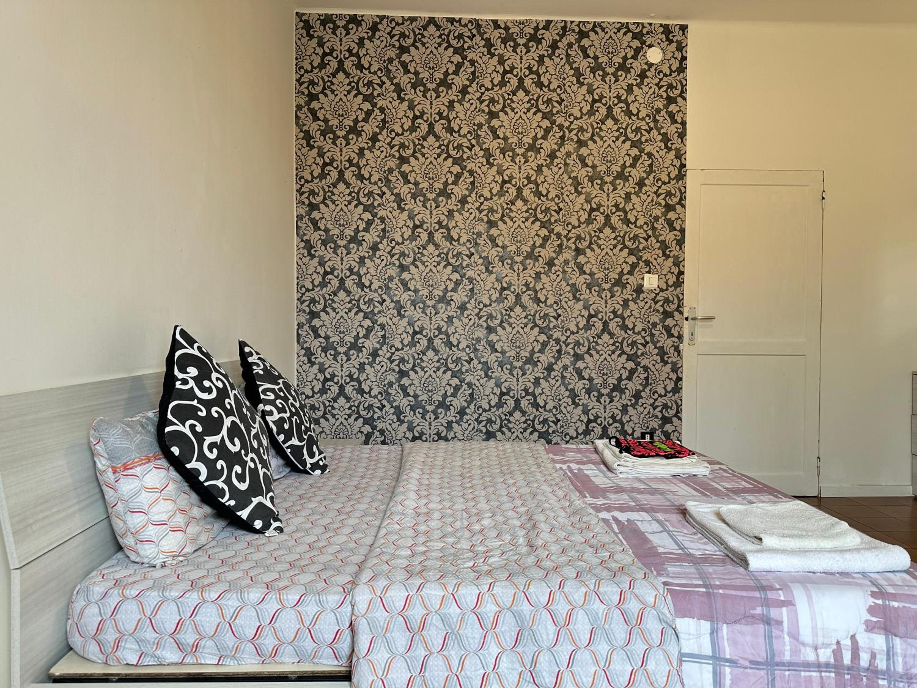 Basic Triple Room photo 2