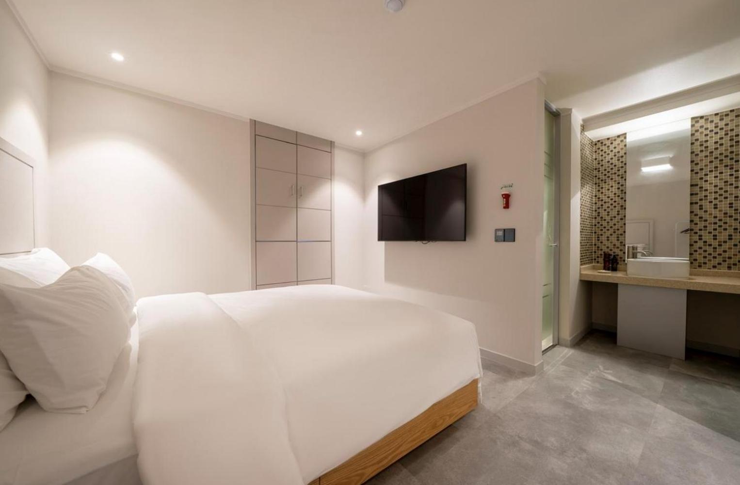 Standard Room - Photo 4