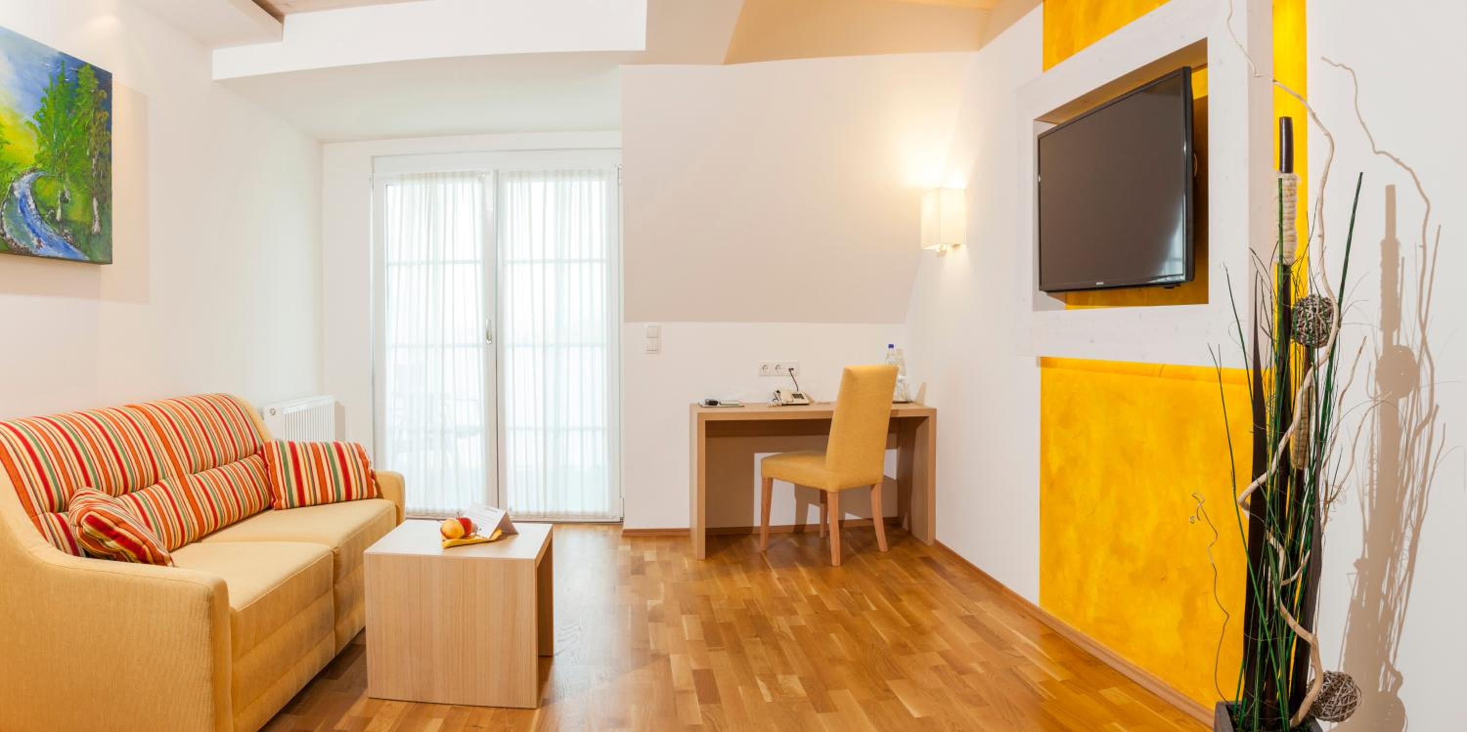 Suite with Balcony photo 3