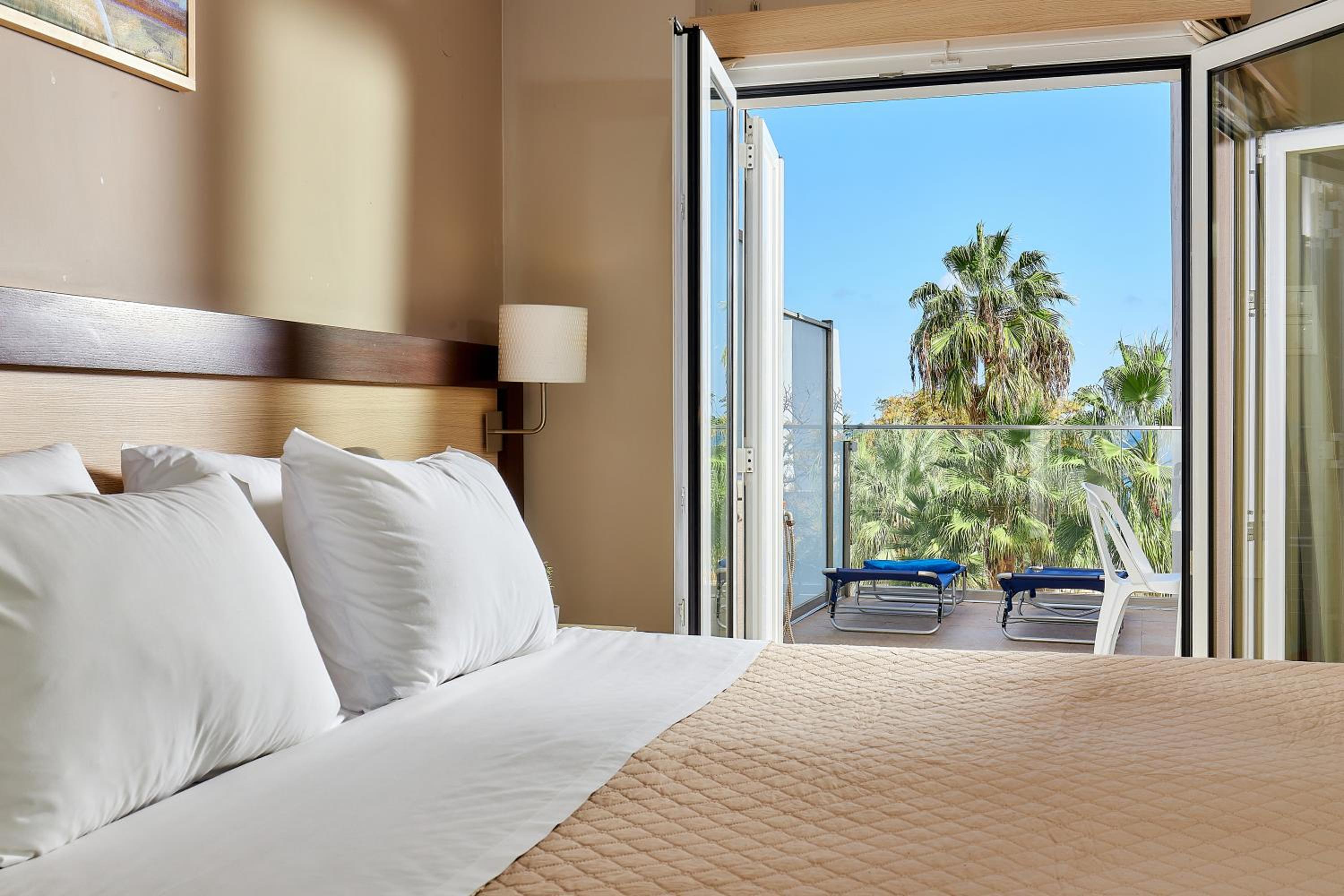 Superior Studio with Panoramic Sea View and Terrace