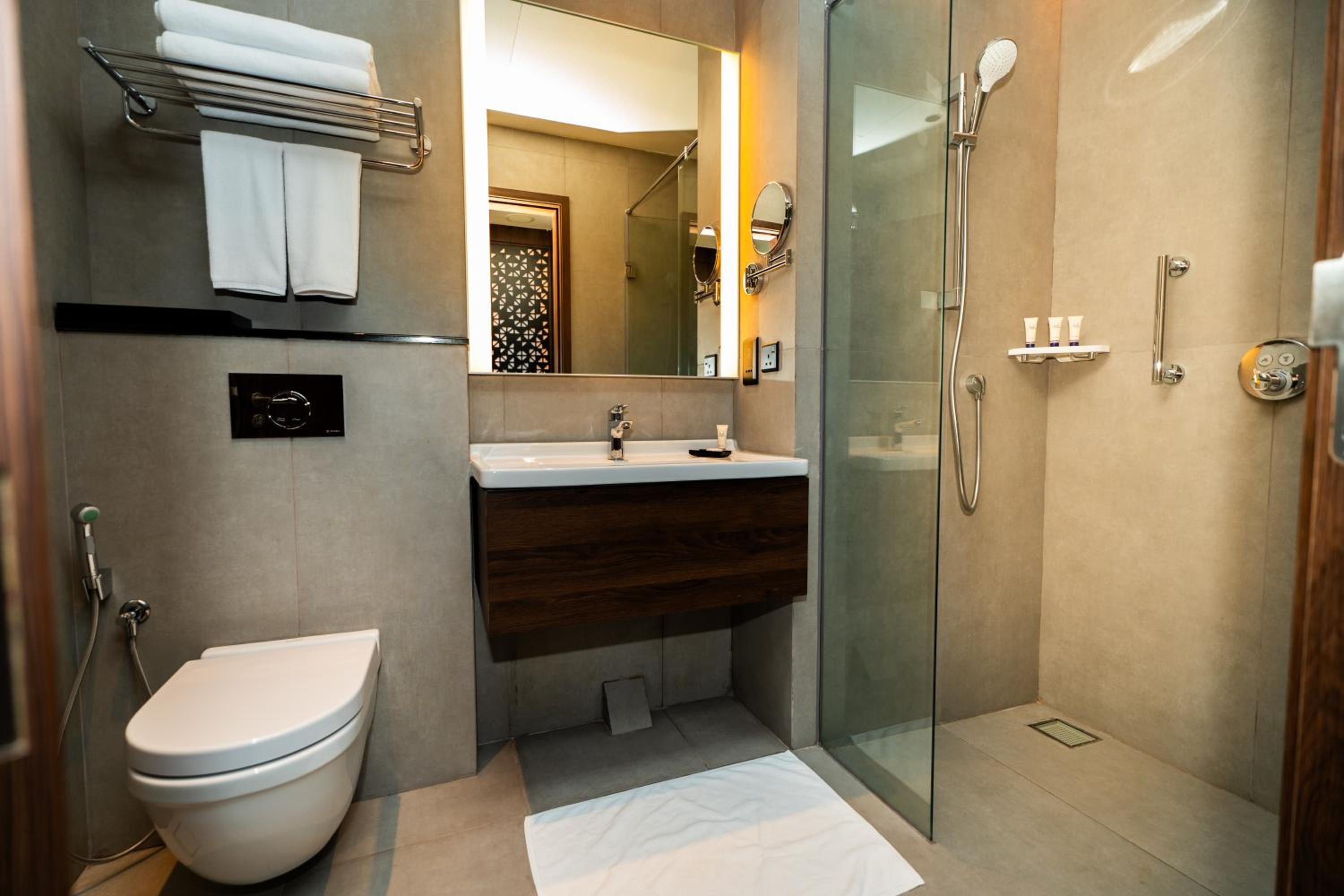 Deluxe Double with Partial Sea View  - Photo 8