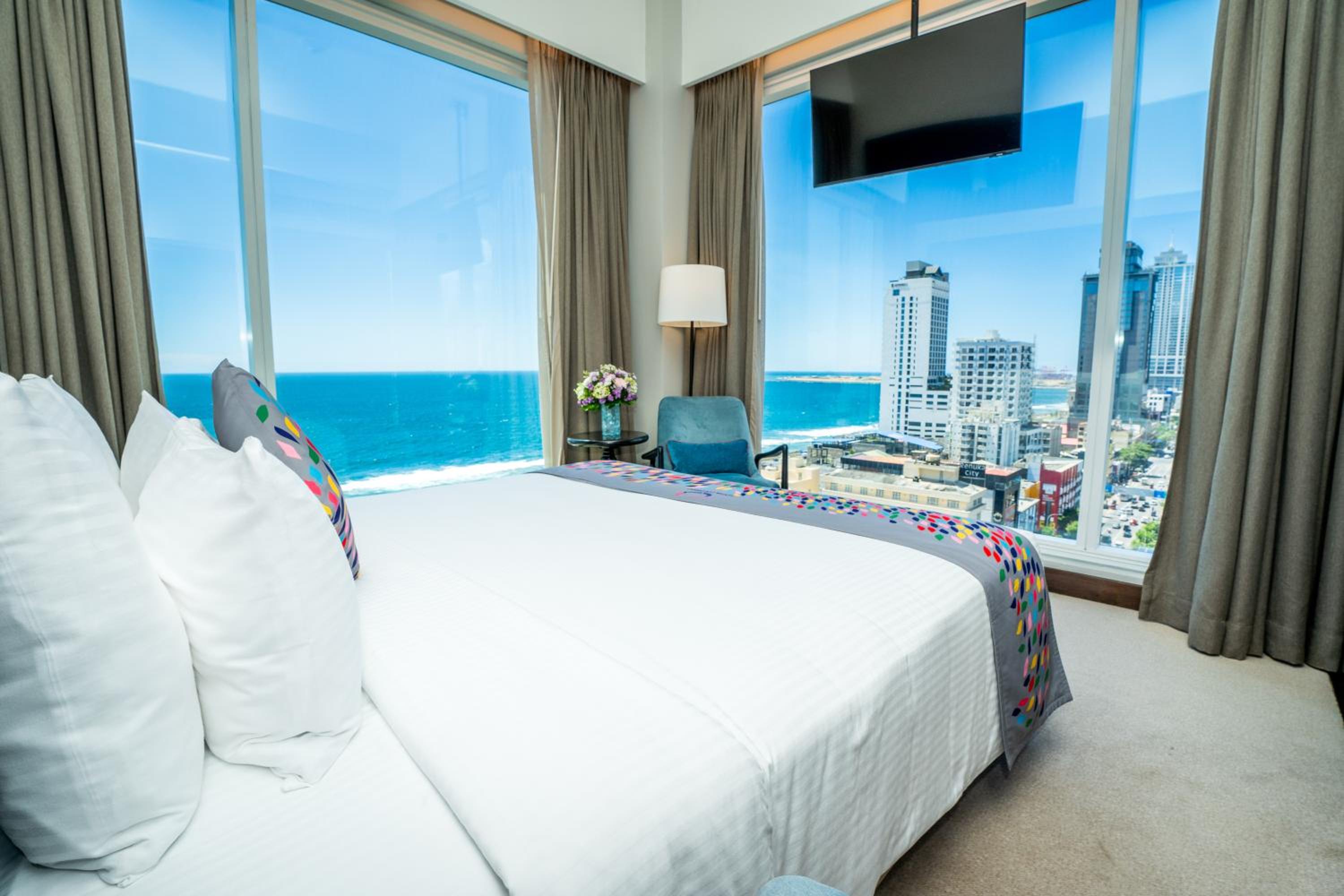 Deluxe King Room with Sea View  - Photo 12