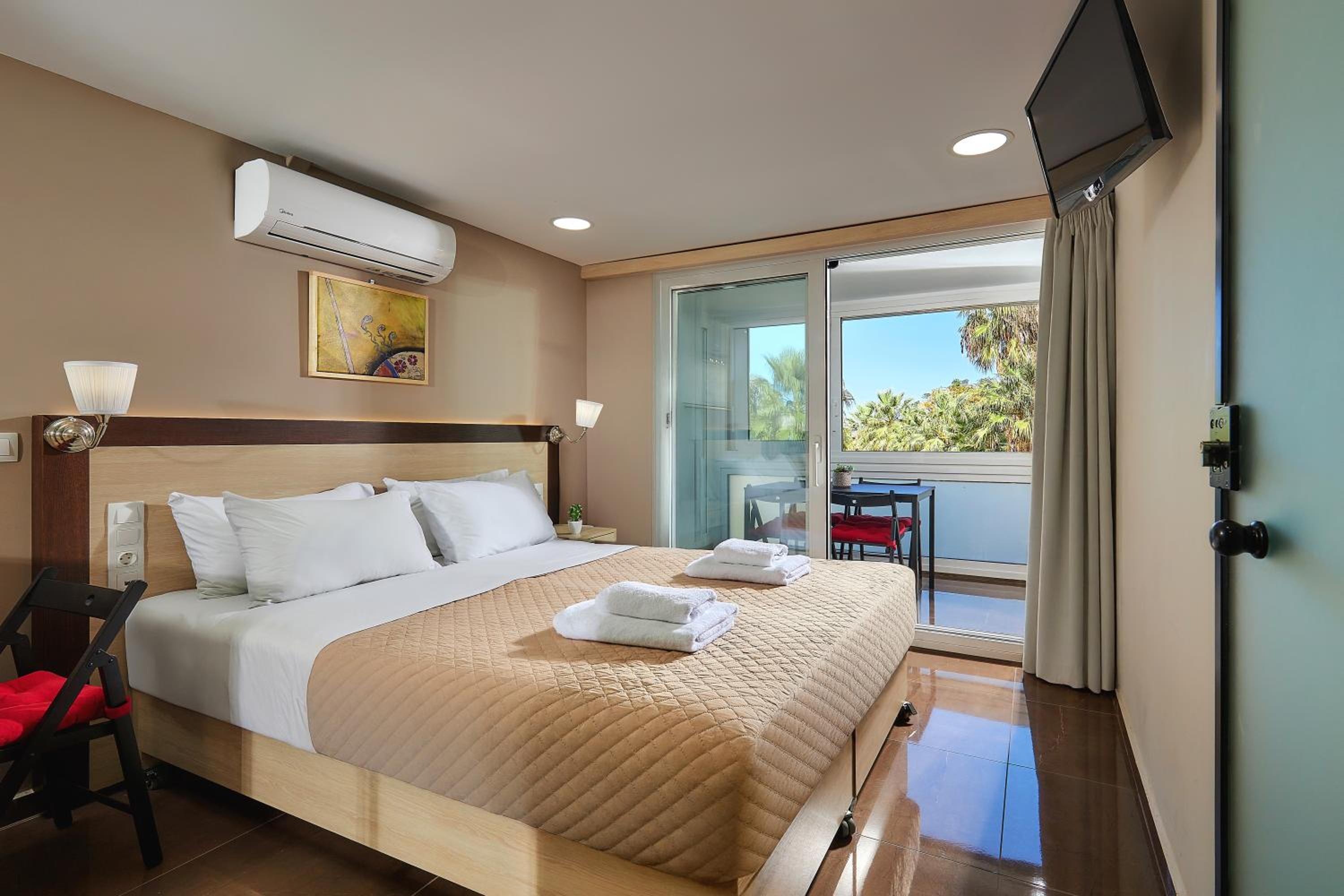 Superior Two Bedroom Family Suite with Sea View