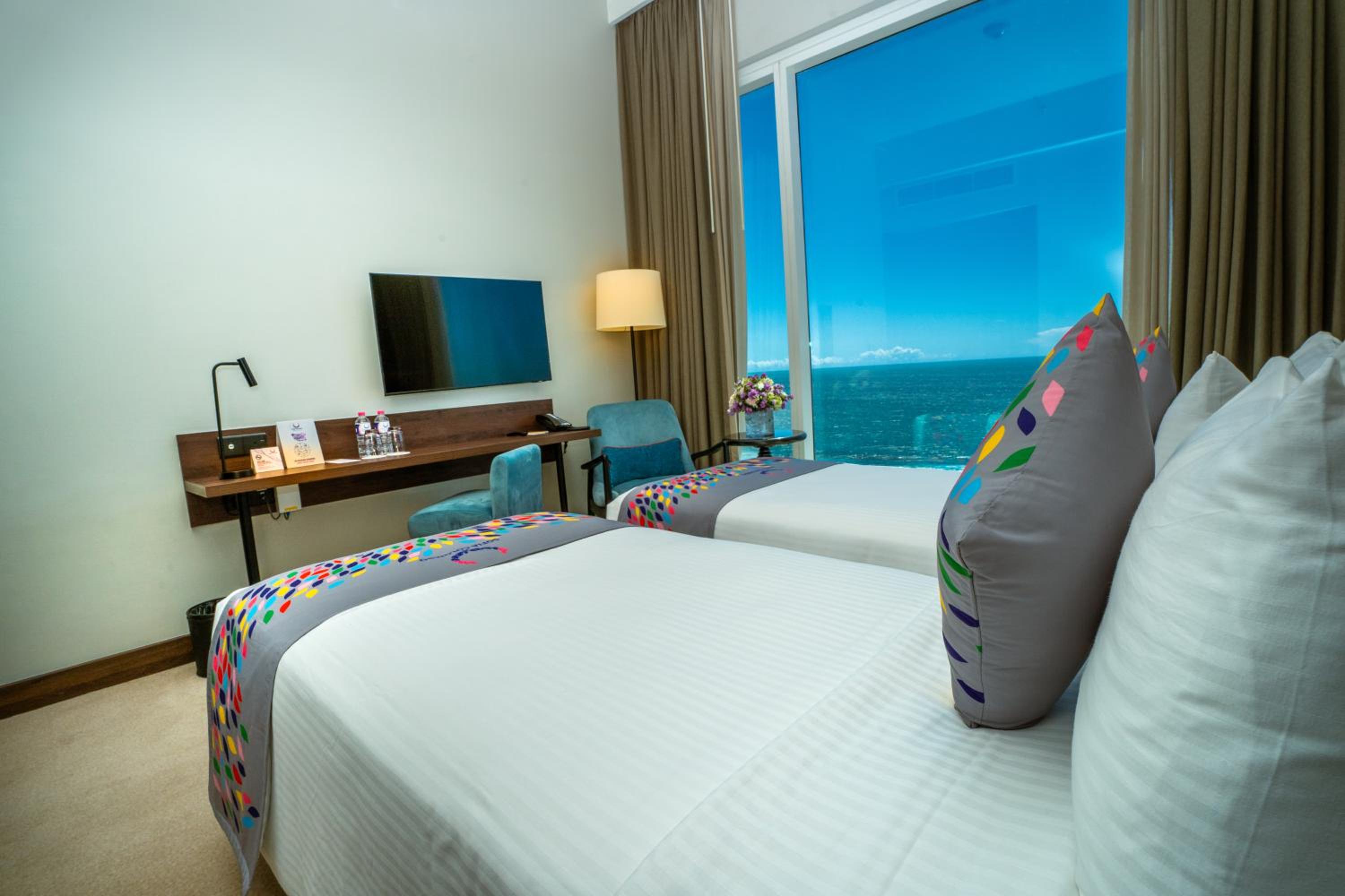 Deluxe Twin Room with Sea View  - Photo 1