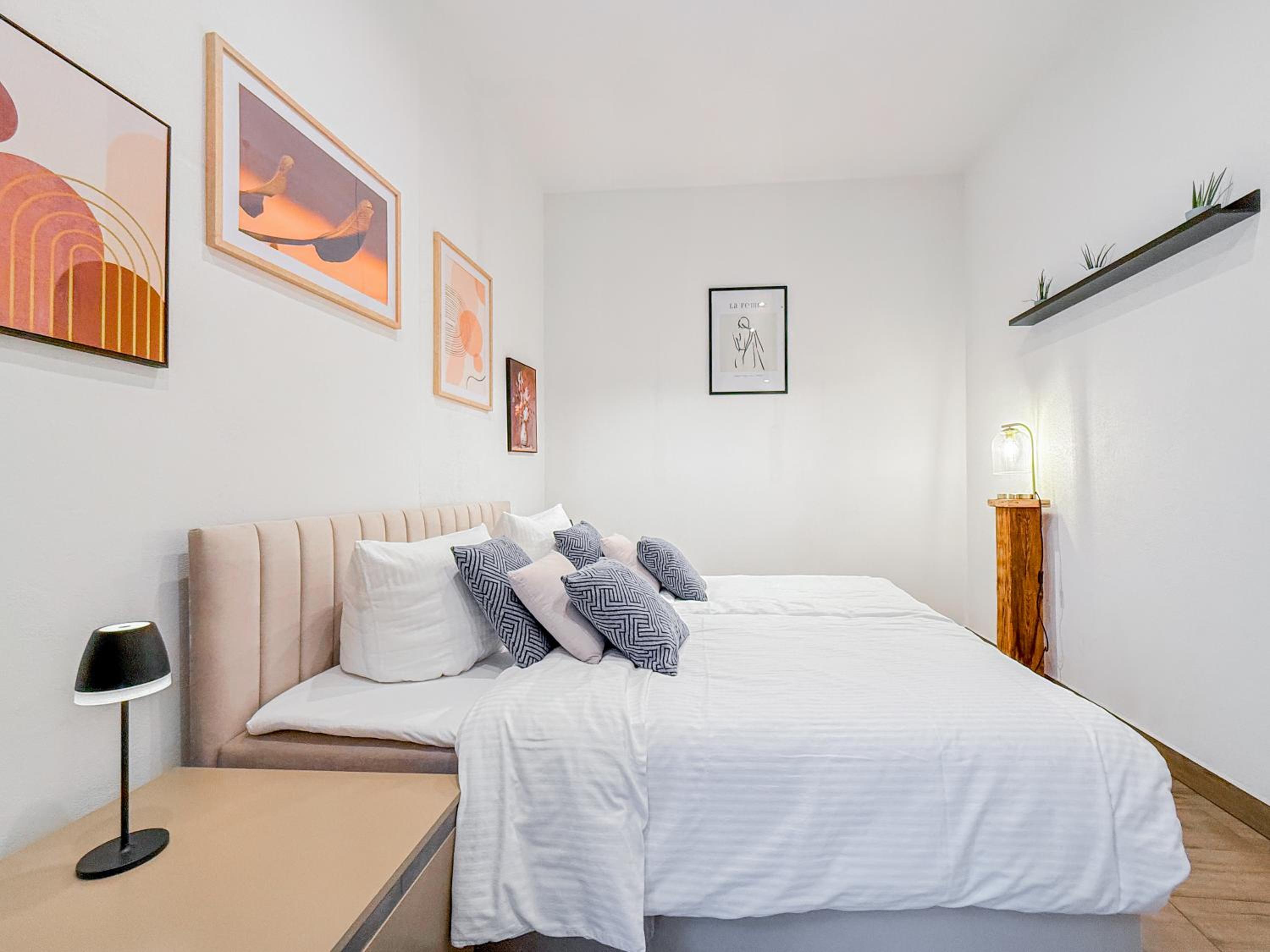 Two-Bedroom Deluxe Apartment photo 3