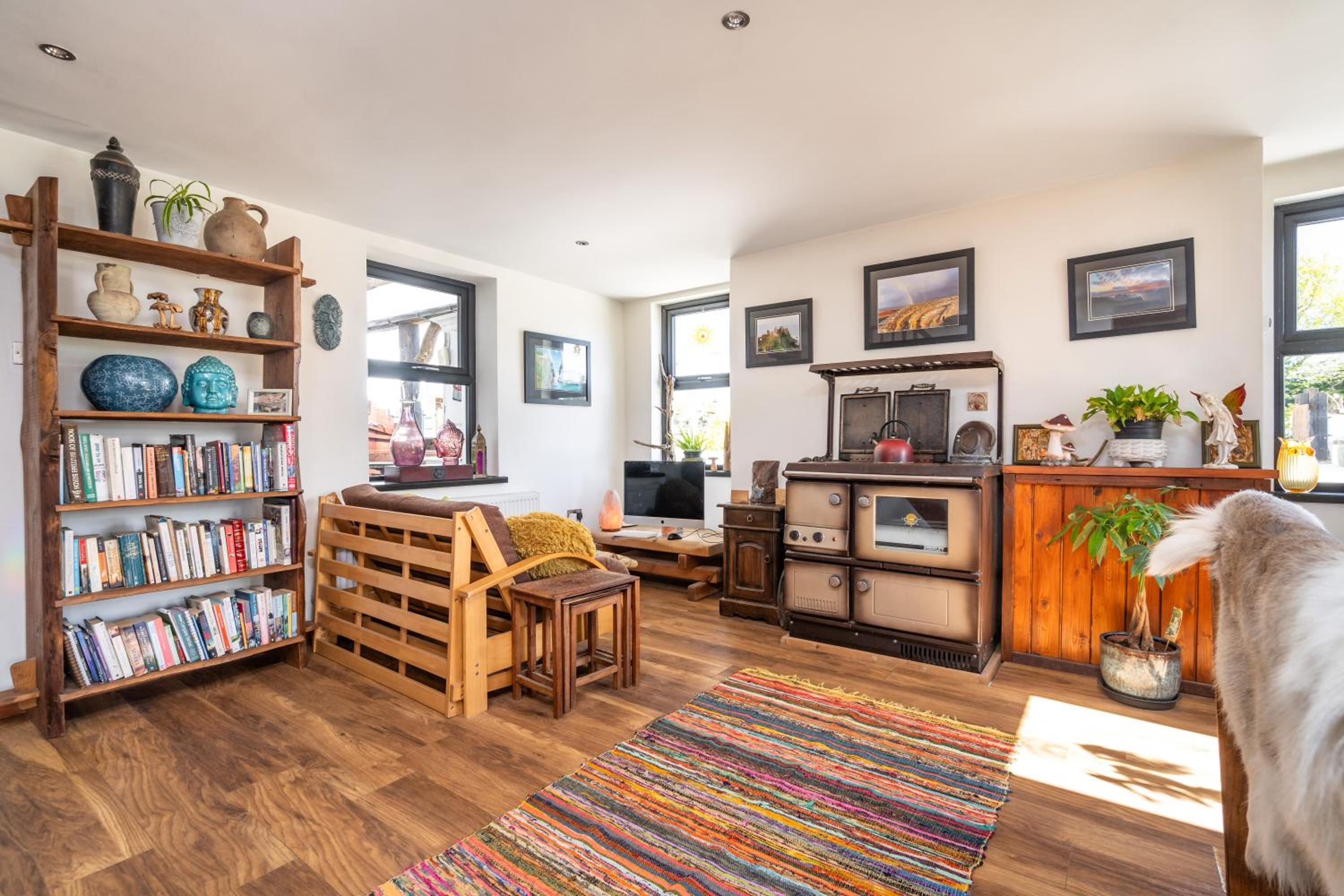 Three-Bedroom House photo 2