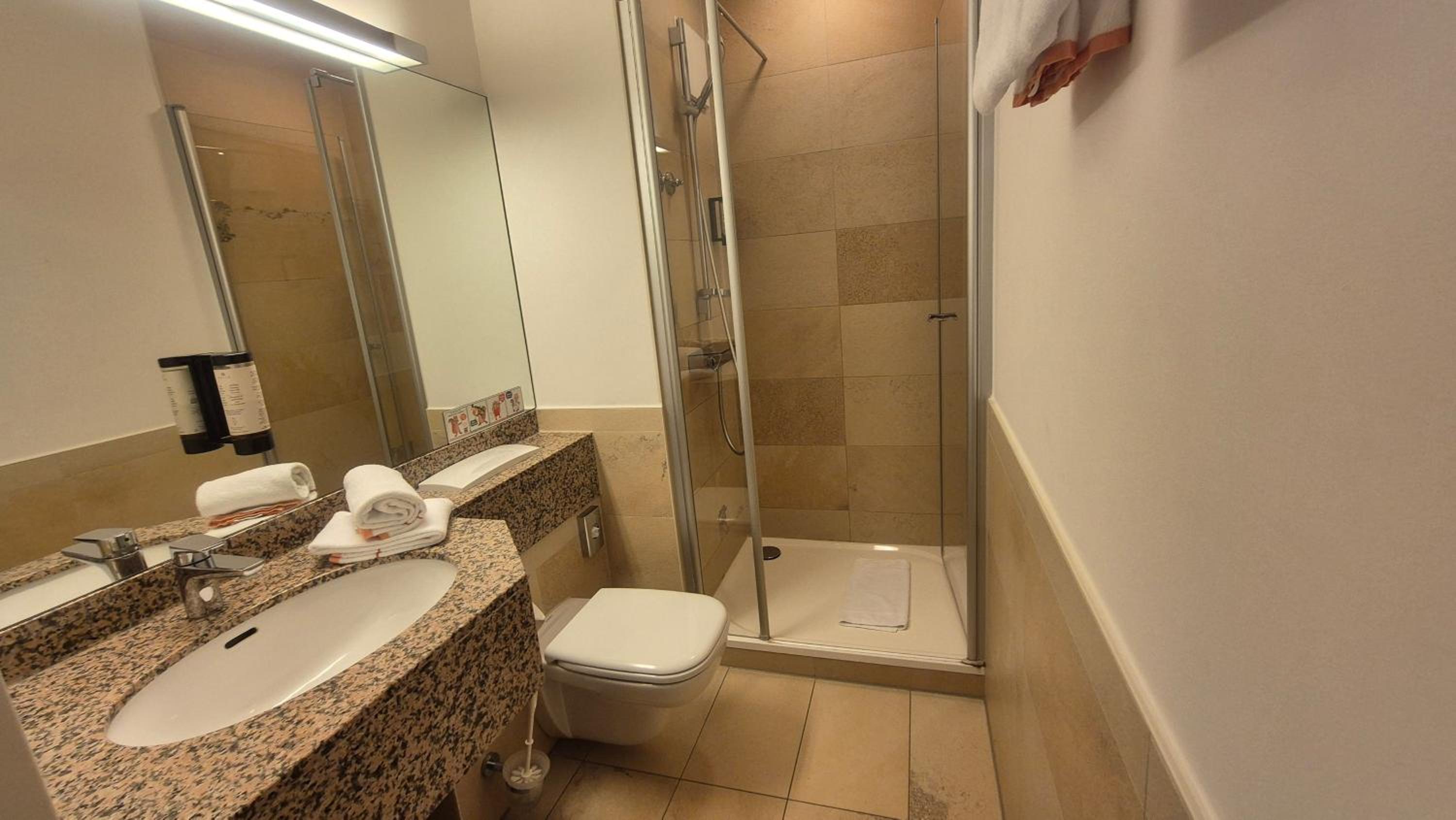 Economy Double Room - Photo 2