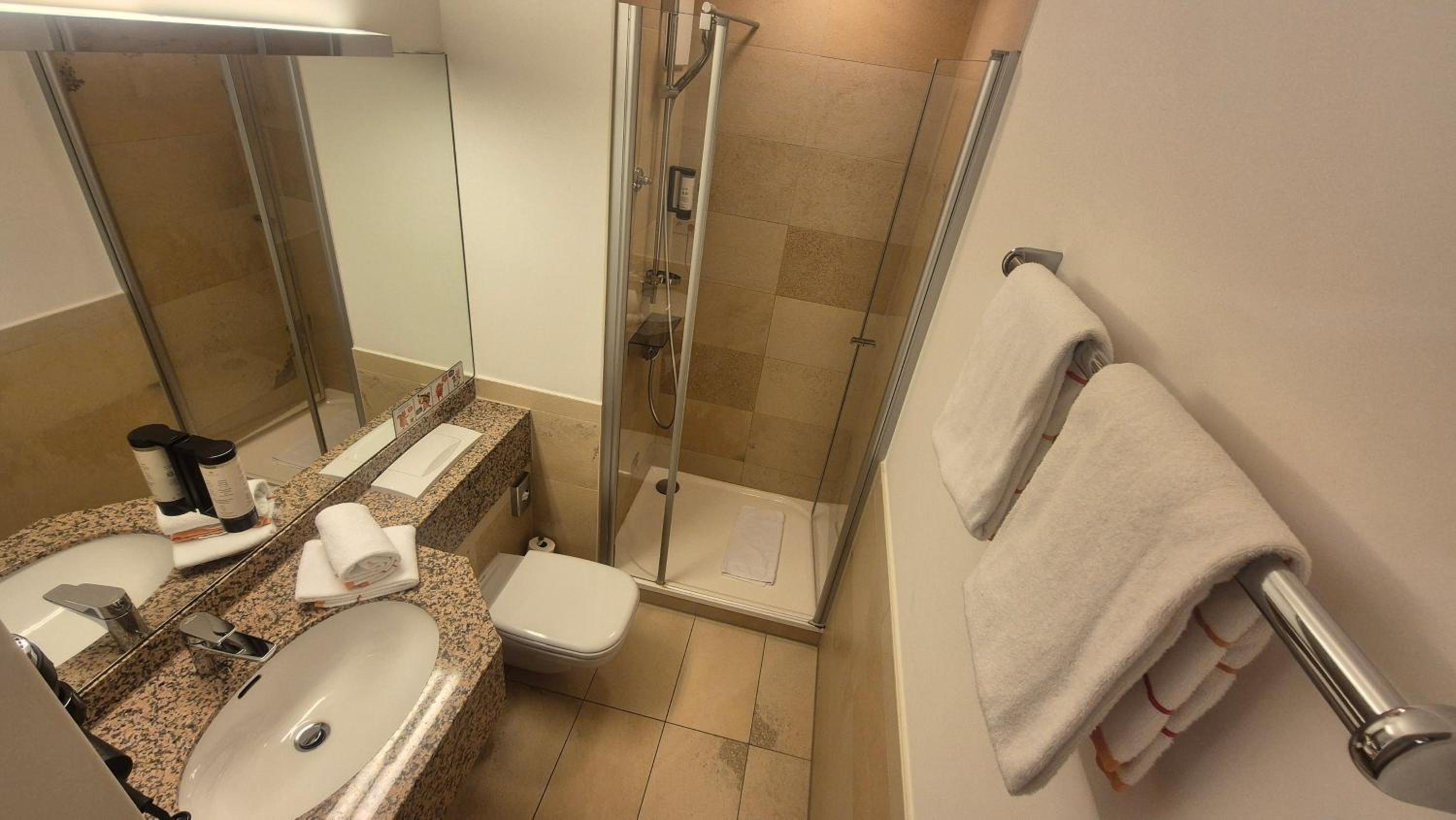 Economy Double Room - Photo 3