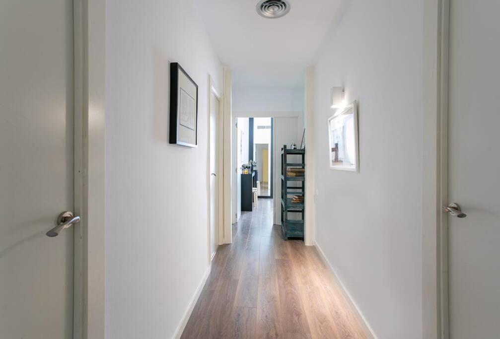 Three-Bedroom Apartment photo 3