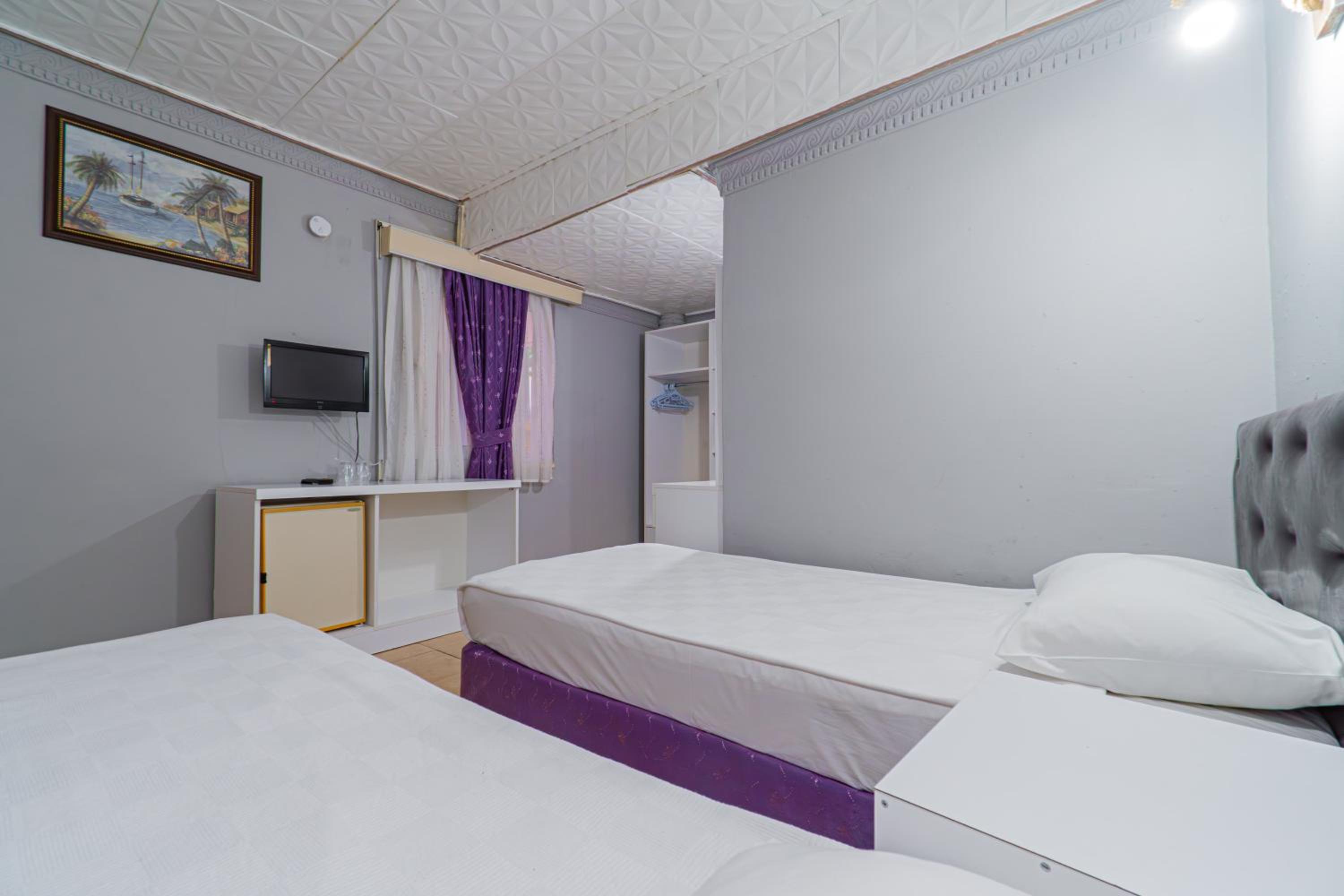 Double Room with Balcony photo 3