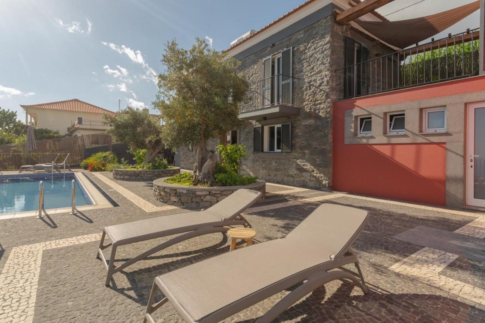 Villa photo 3
