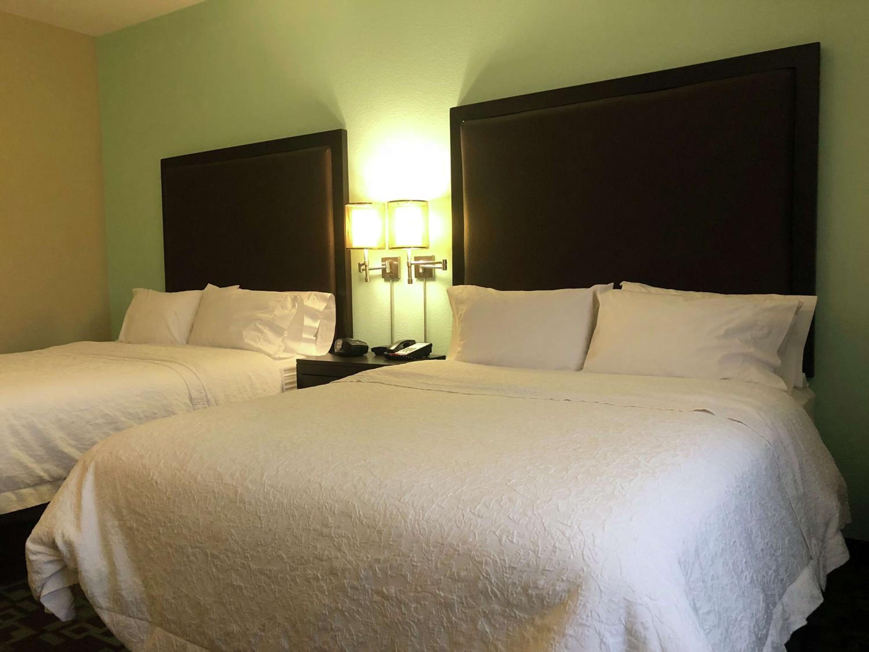 Queen Room with Two Queen Beds - Hearing Access/Non-Smoking - Photo 1
