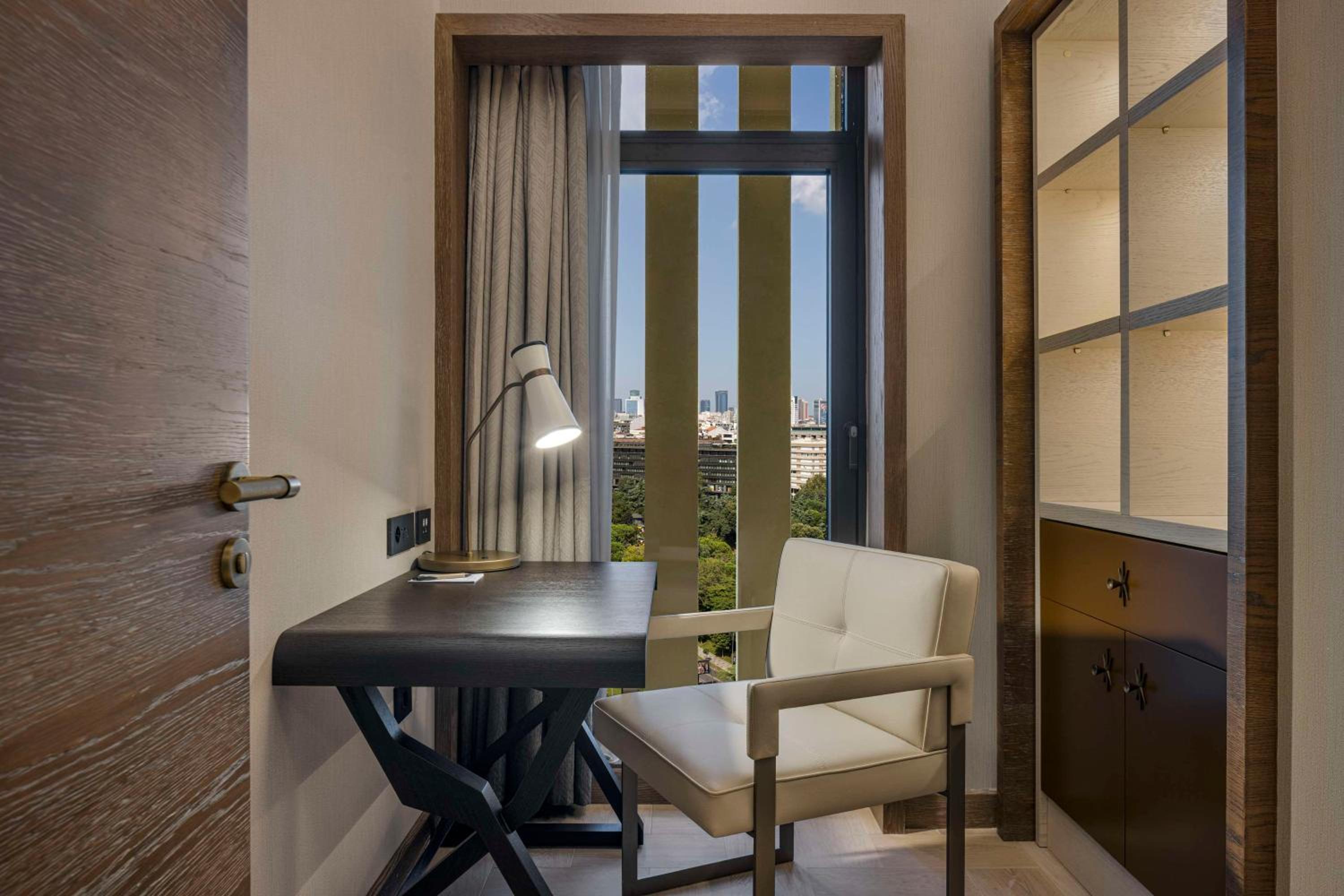Ambassador Suite