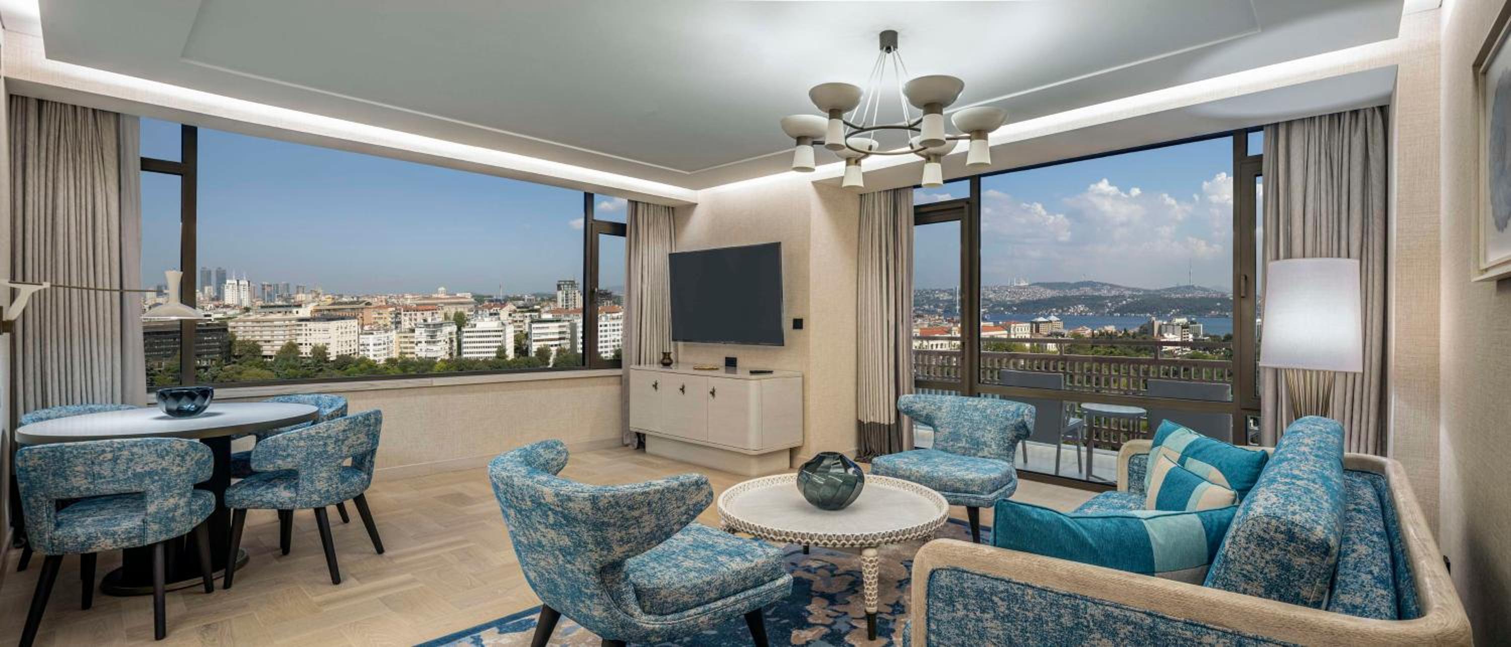 Executive Suite with Kitchenette and Bosphorus View
