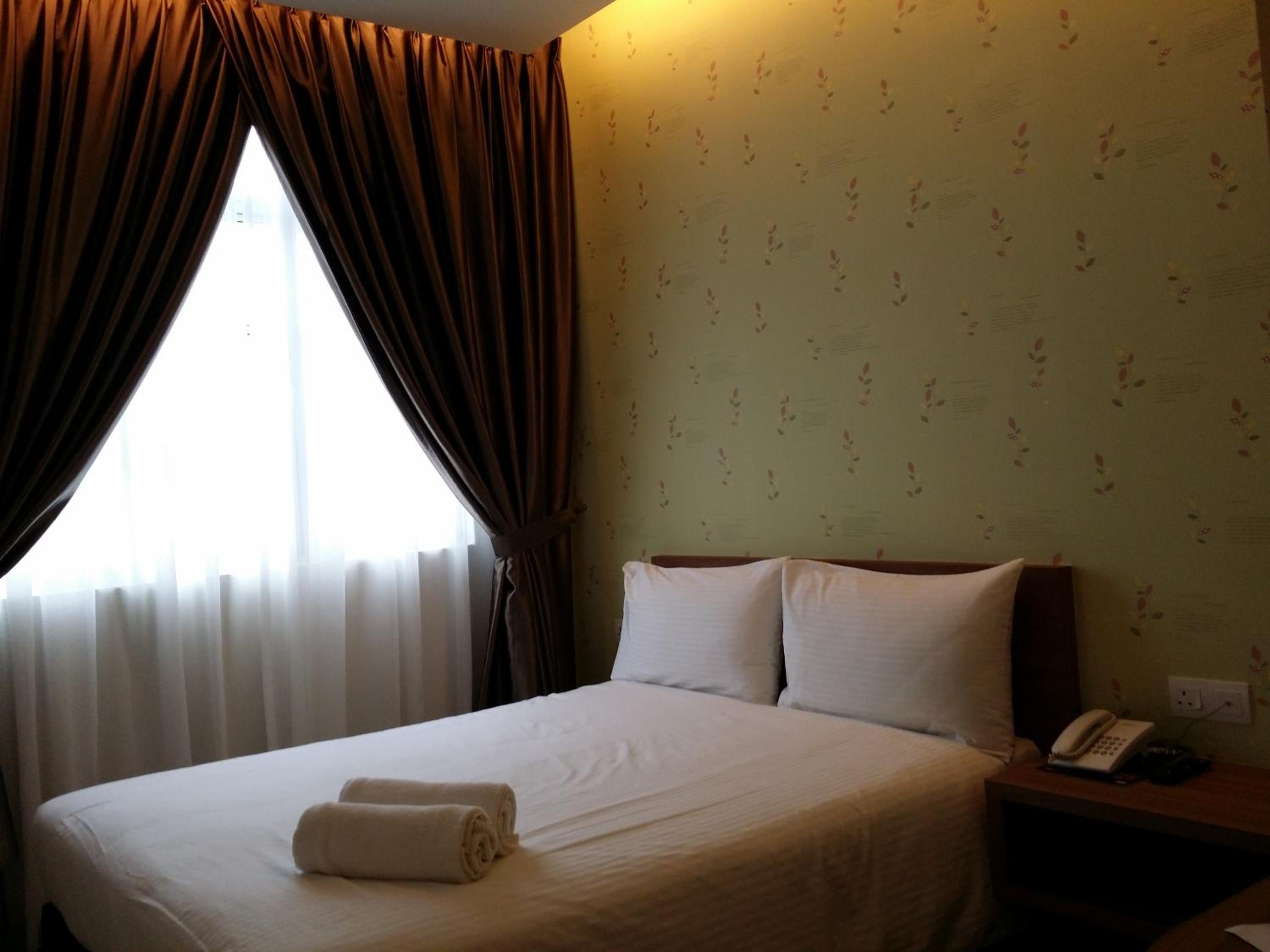 Standard Queen Room photo 3
