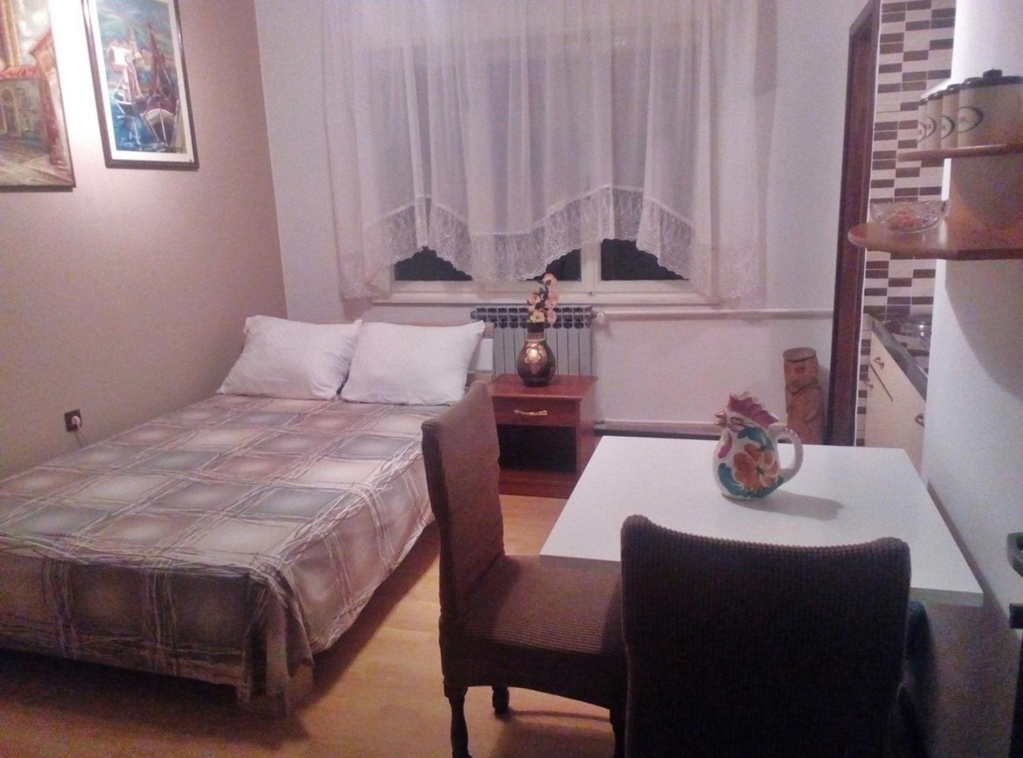 Classic Studio Apartment With Balcony